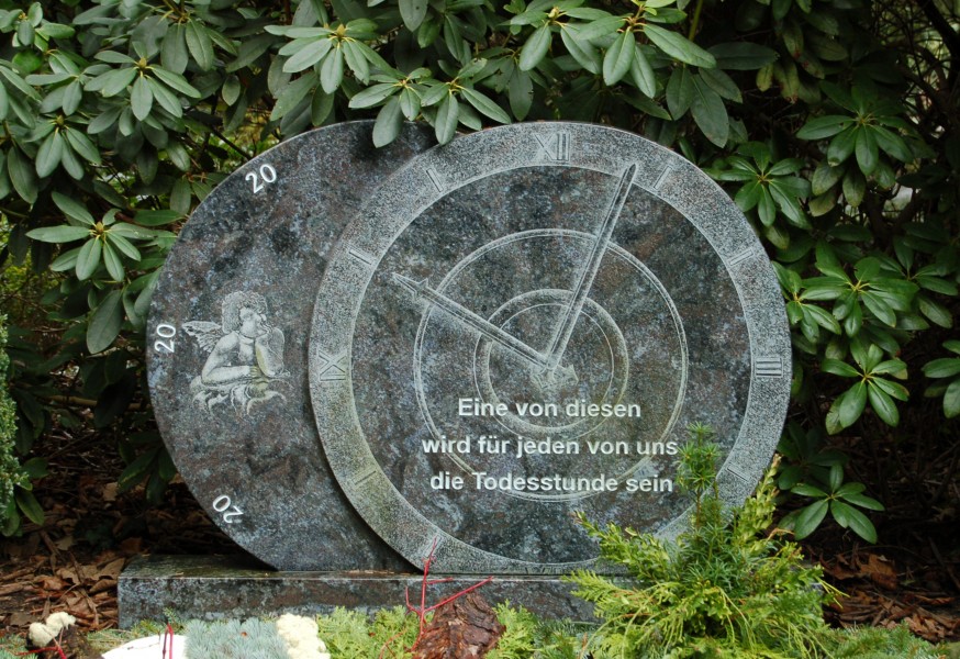 Uetersen Grabstein 10