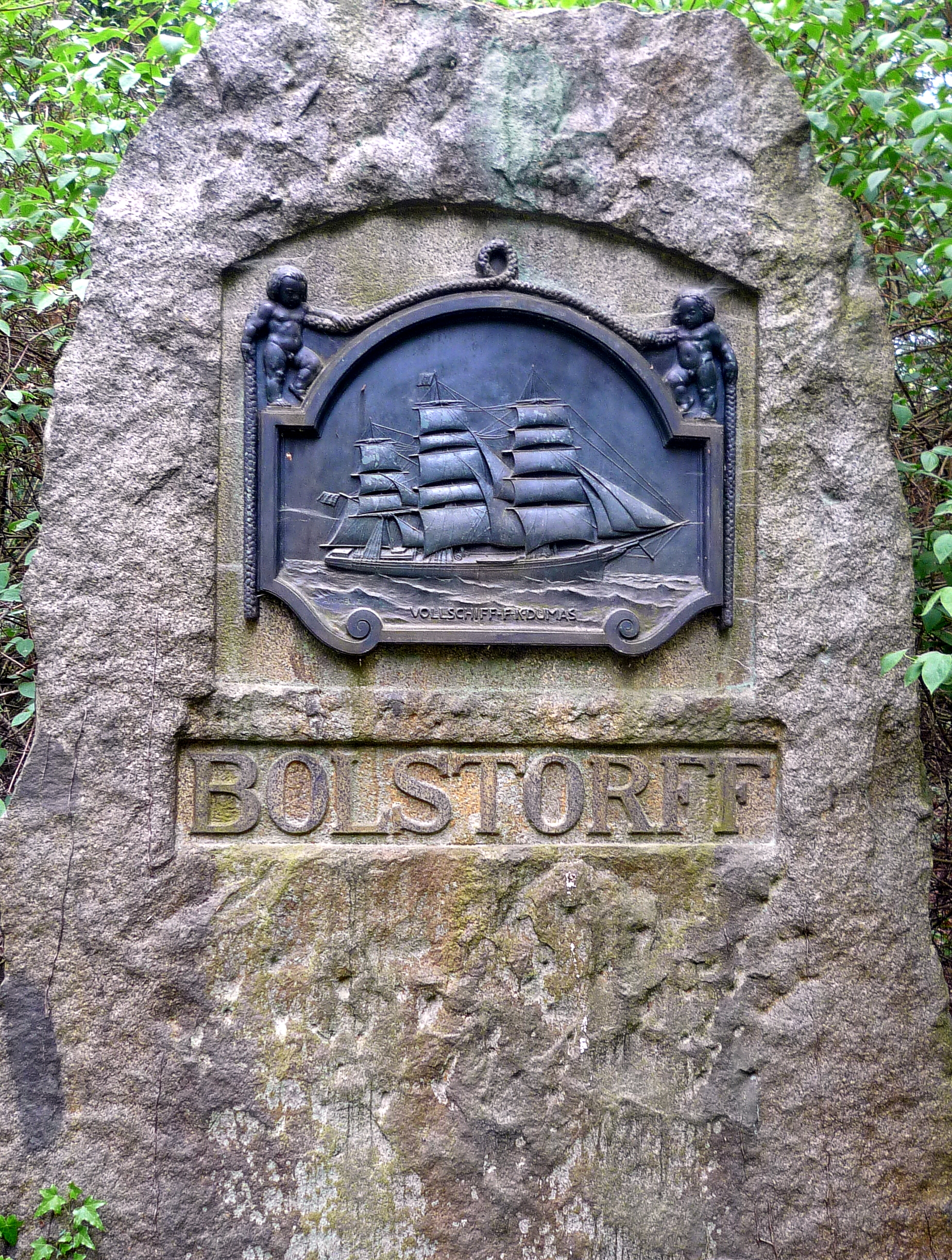 Stahnsdorf, Grabmal Bolstorff
