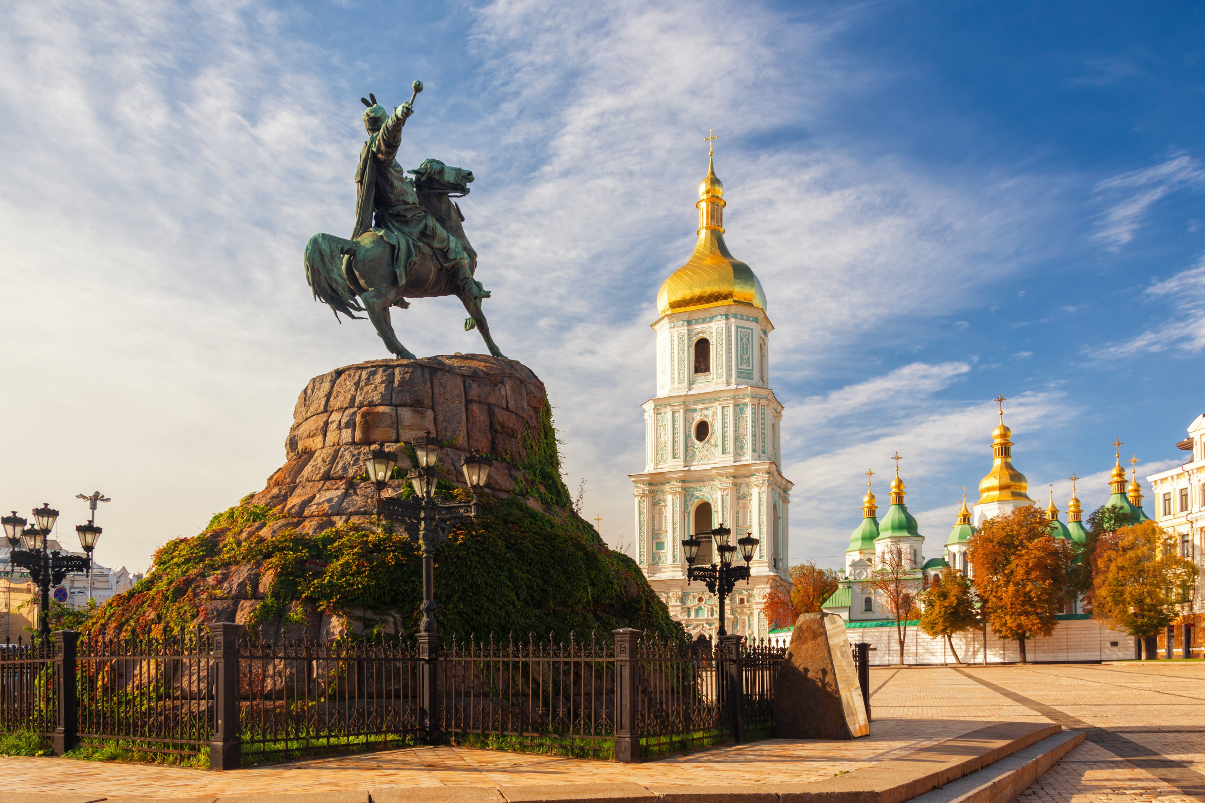 80-391-1247 Kyiv Khmelnytsky Monument RB 18