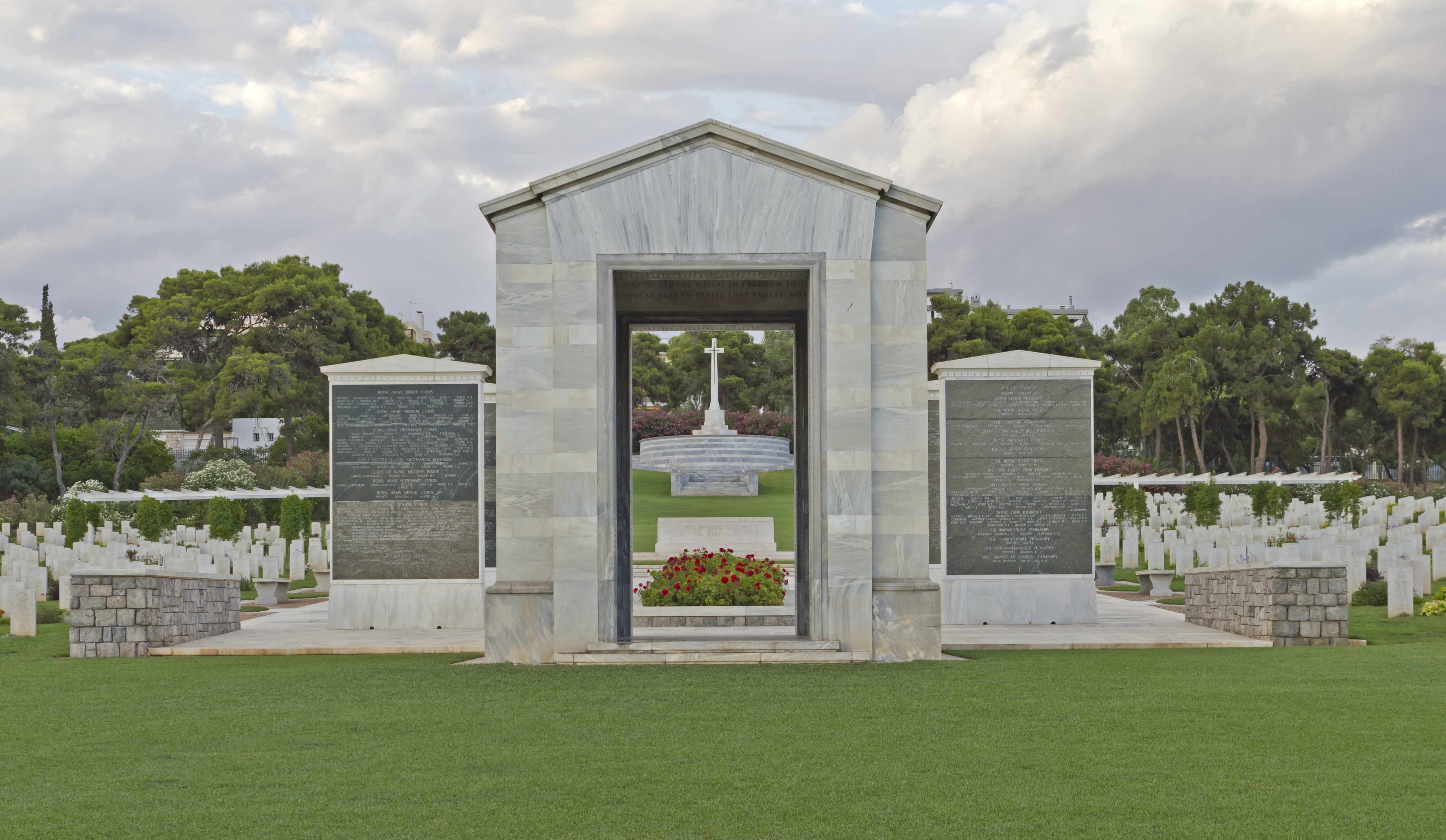 Attica 06-13 Paleo Faliro 09 war cemetery