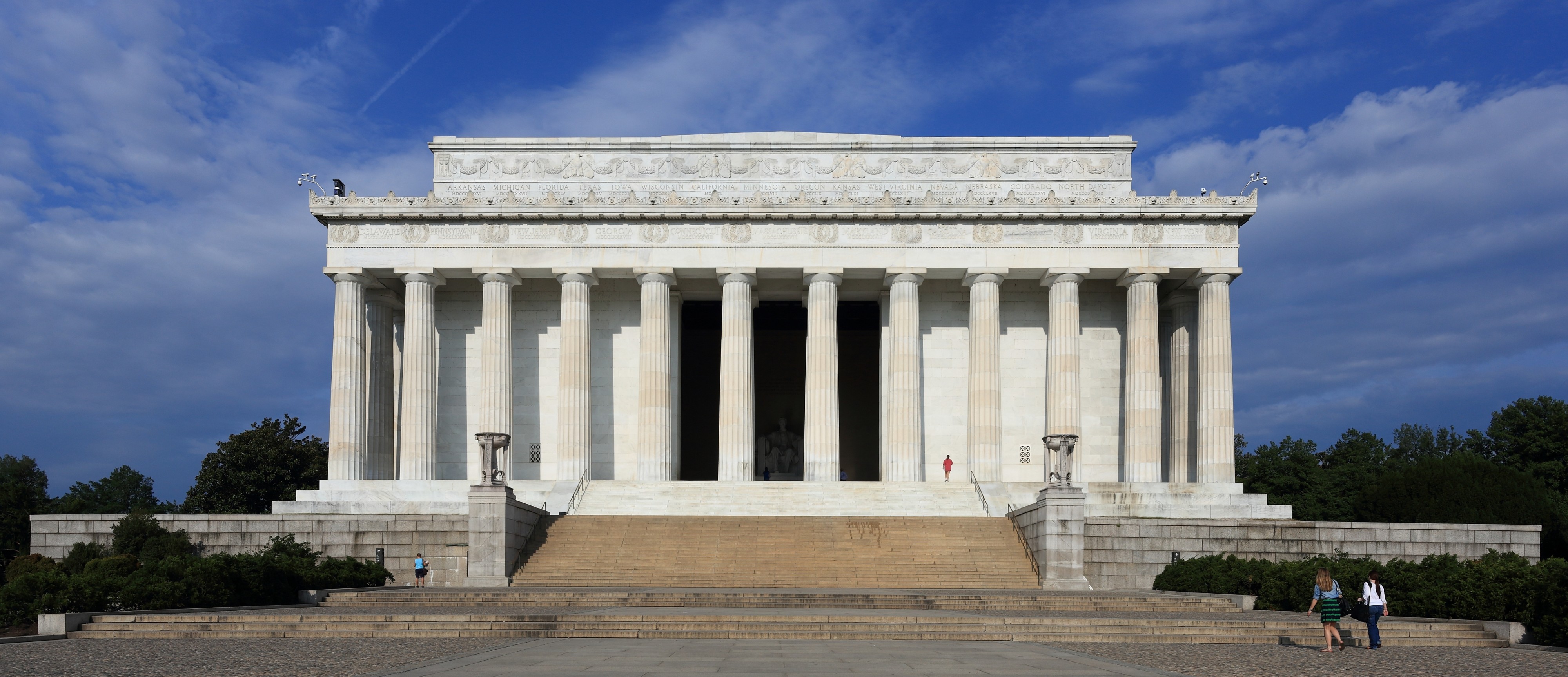 Lincoln Memorial east side
