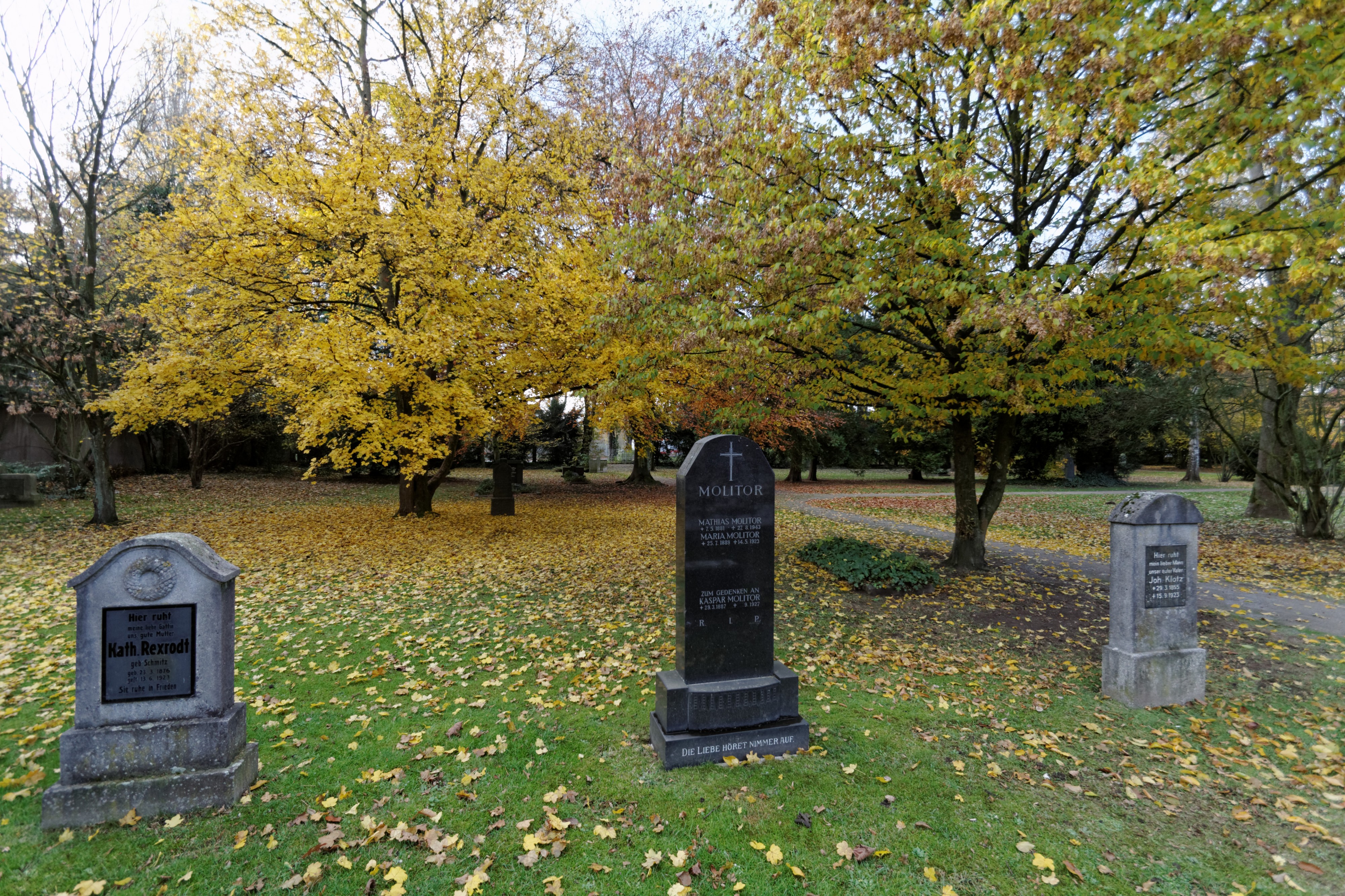 Ratingen-Lintorf Alter Friedhof04