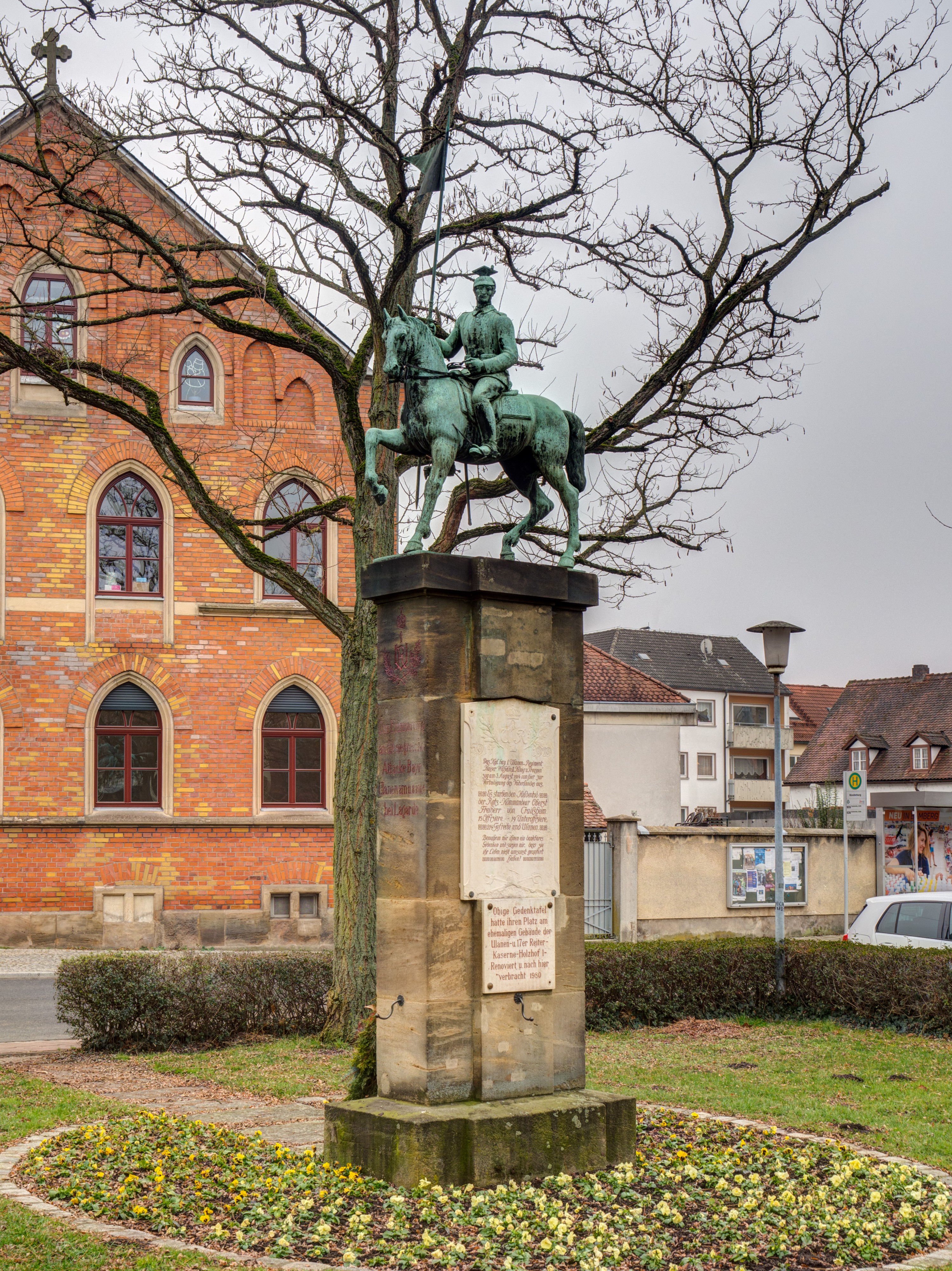 Wunderburg-Uhlan-memorial-PC180031