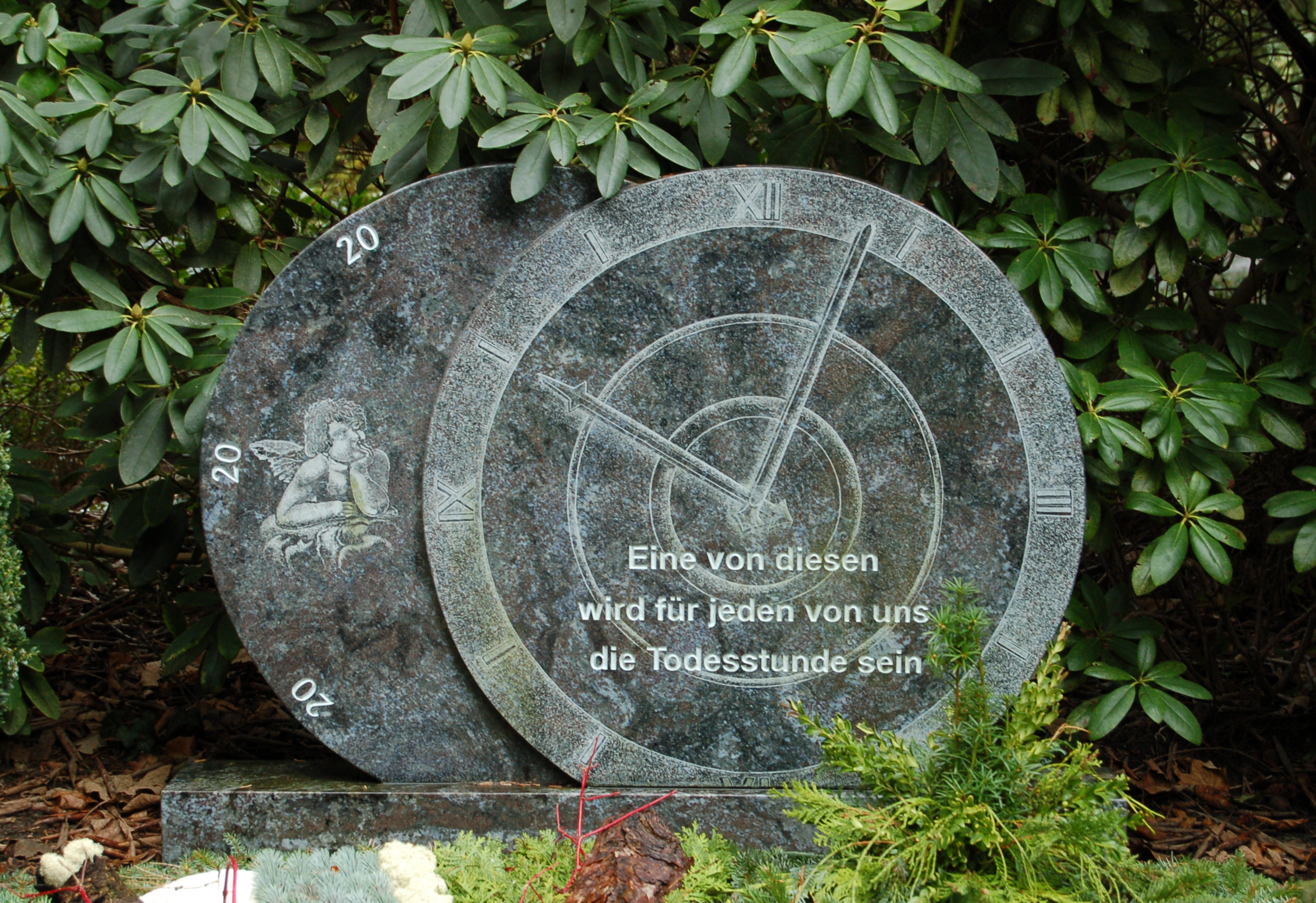 Uetersen Grabstein 10