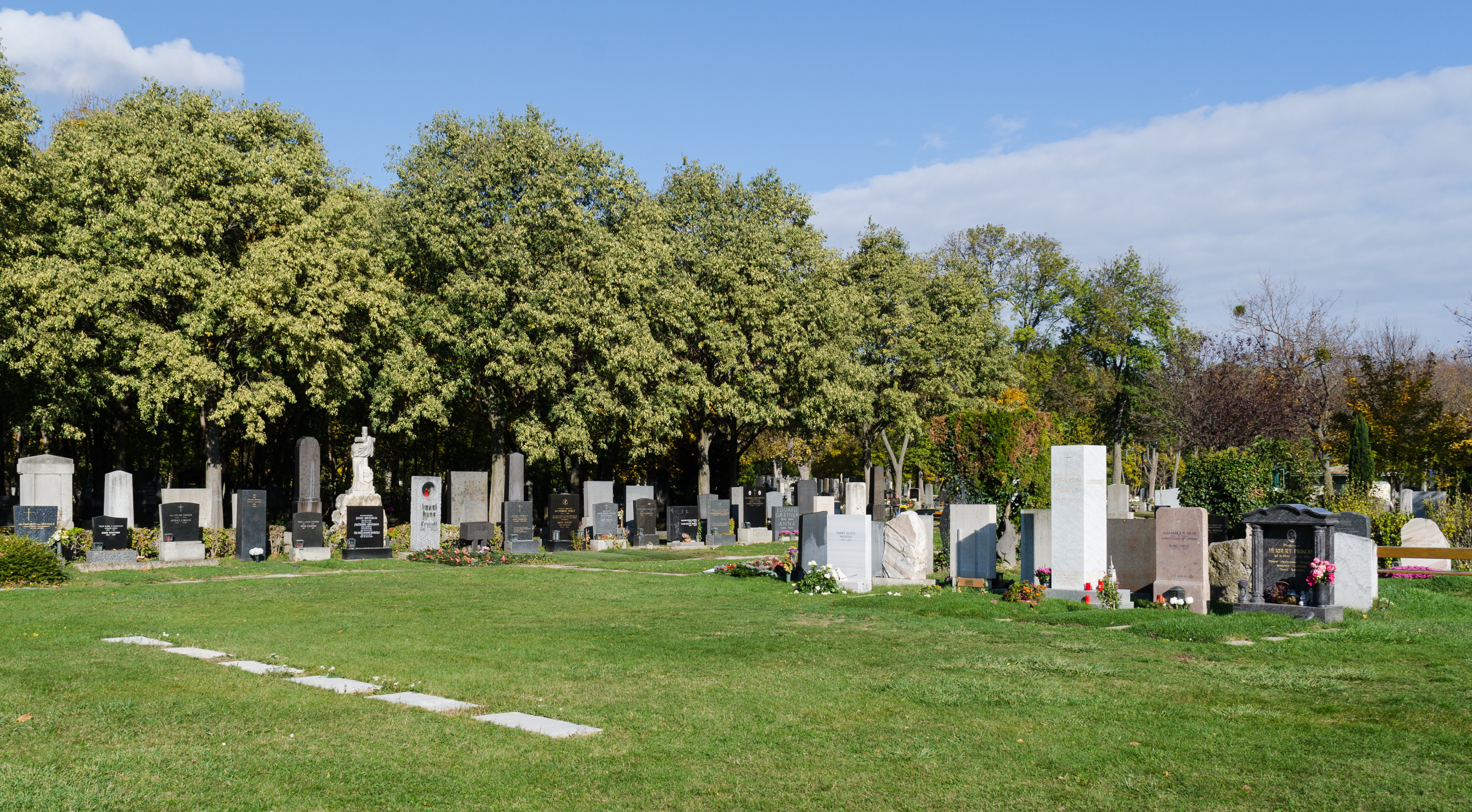 Wien, Zentralfriedhof, 2017-11 CN-16