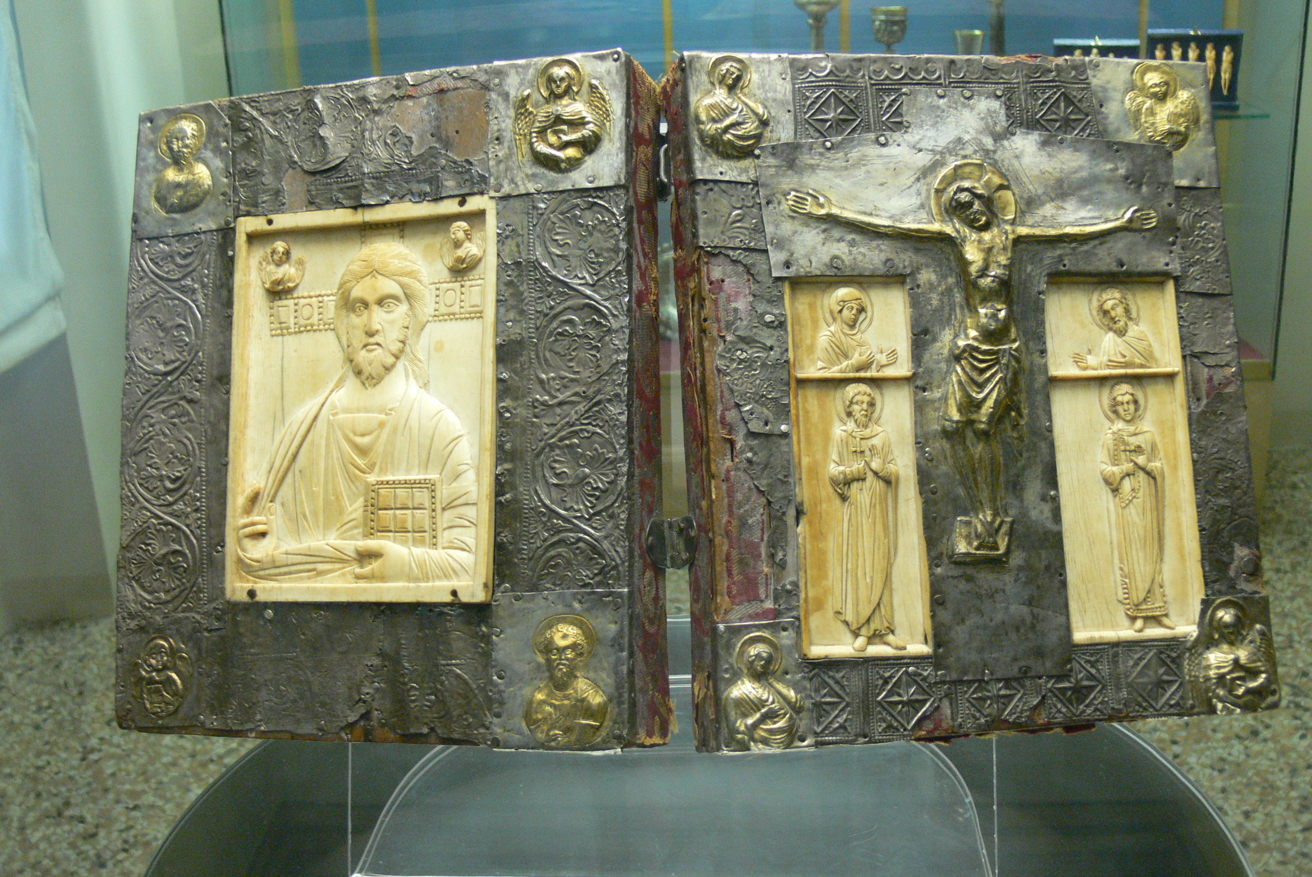 Udine Museo Diocesano - Evangeliar 1