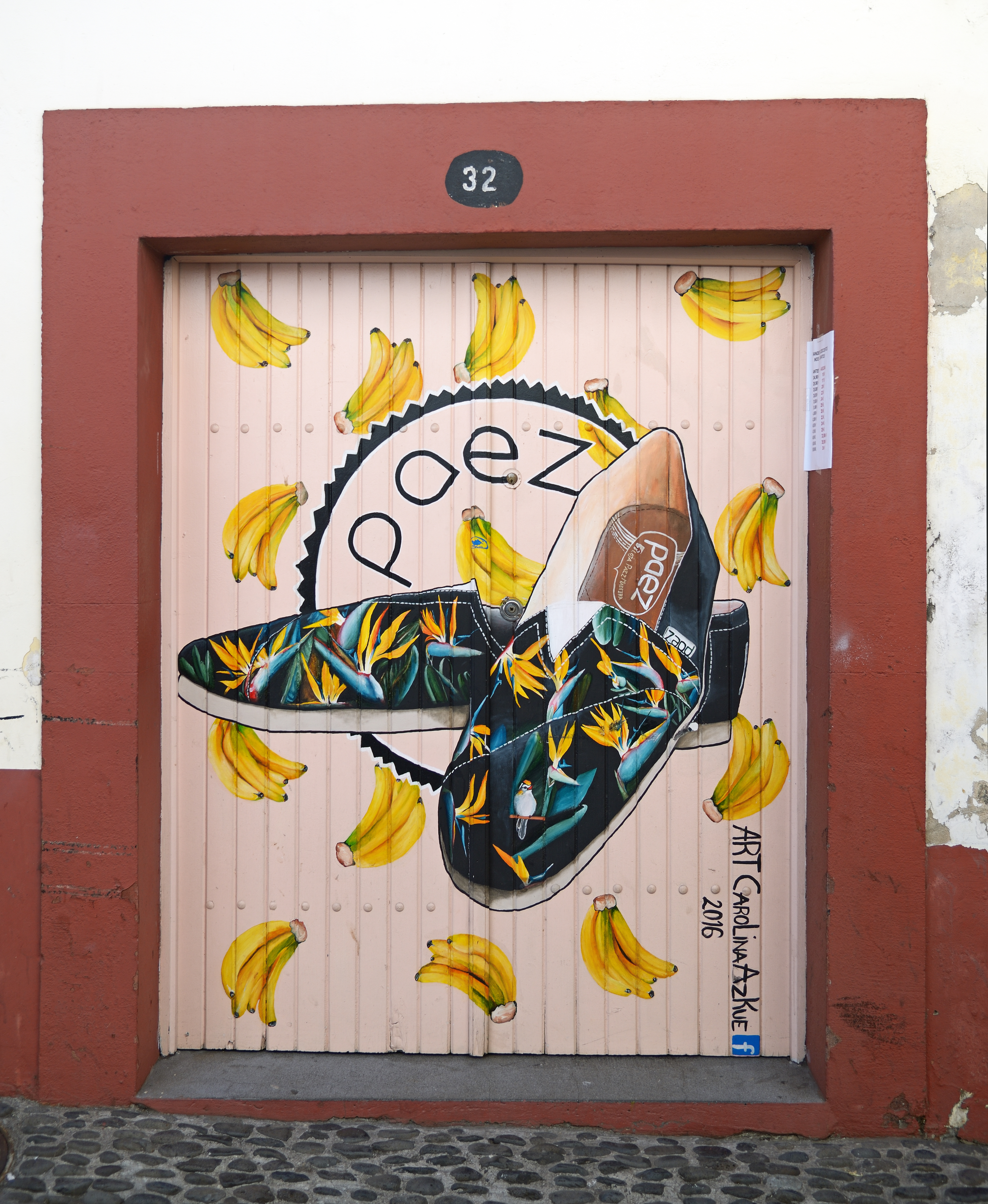 Painted door (Shoes). Funchal, Madeira