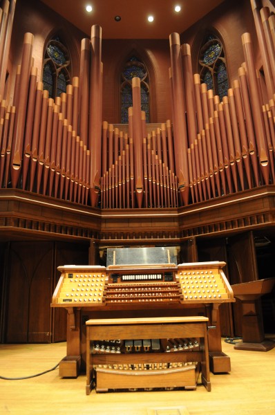 Wesleyan University - Memorial Chapel organ 05