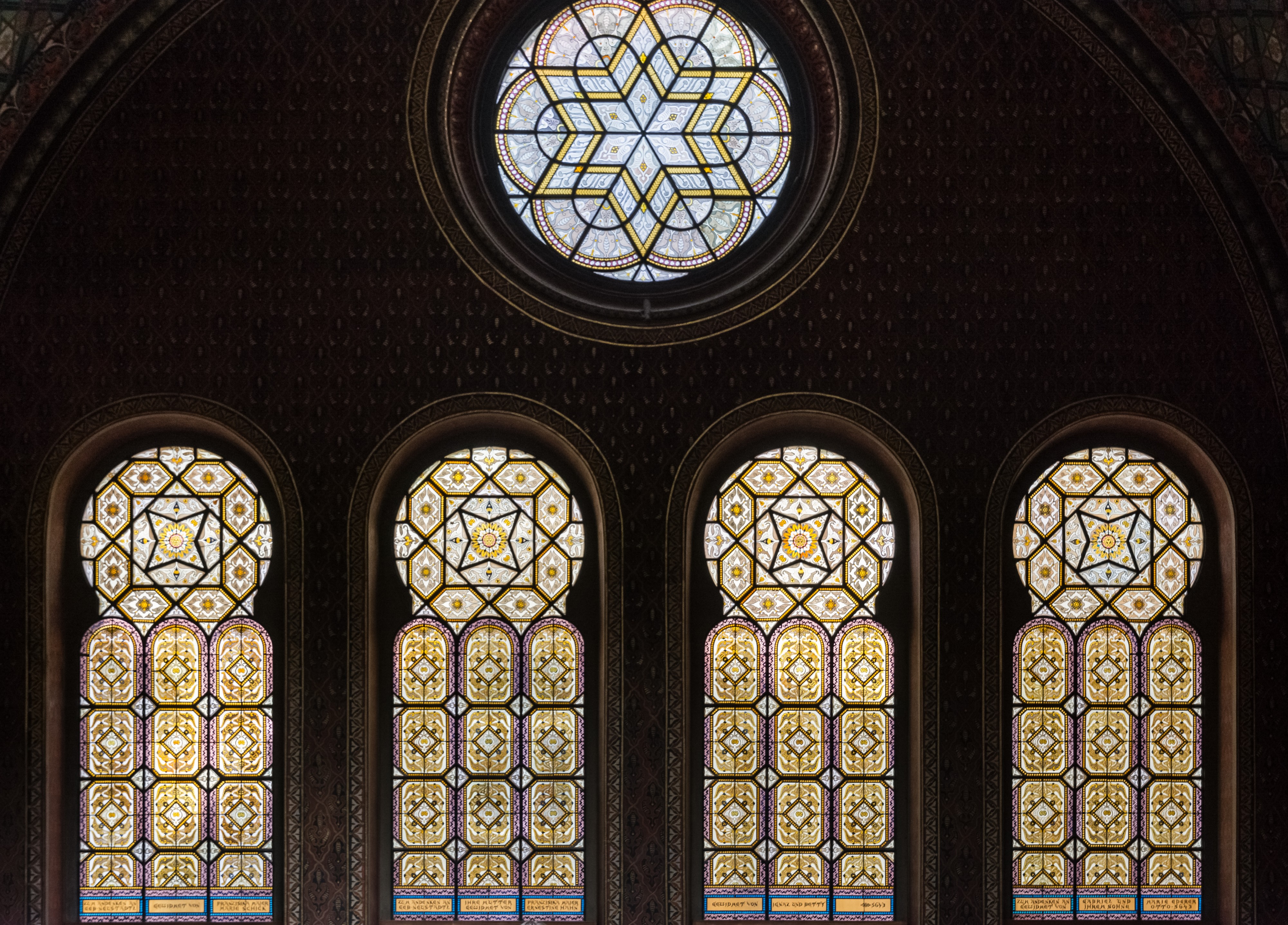 Praha Spanish Synagogue Windows 01