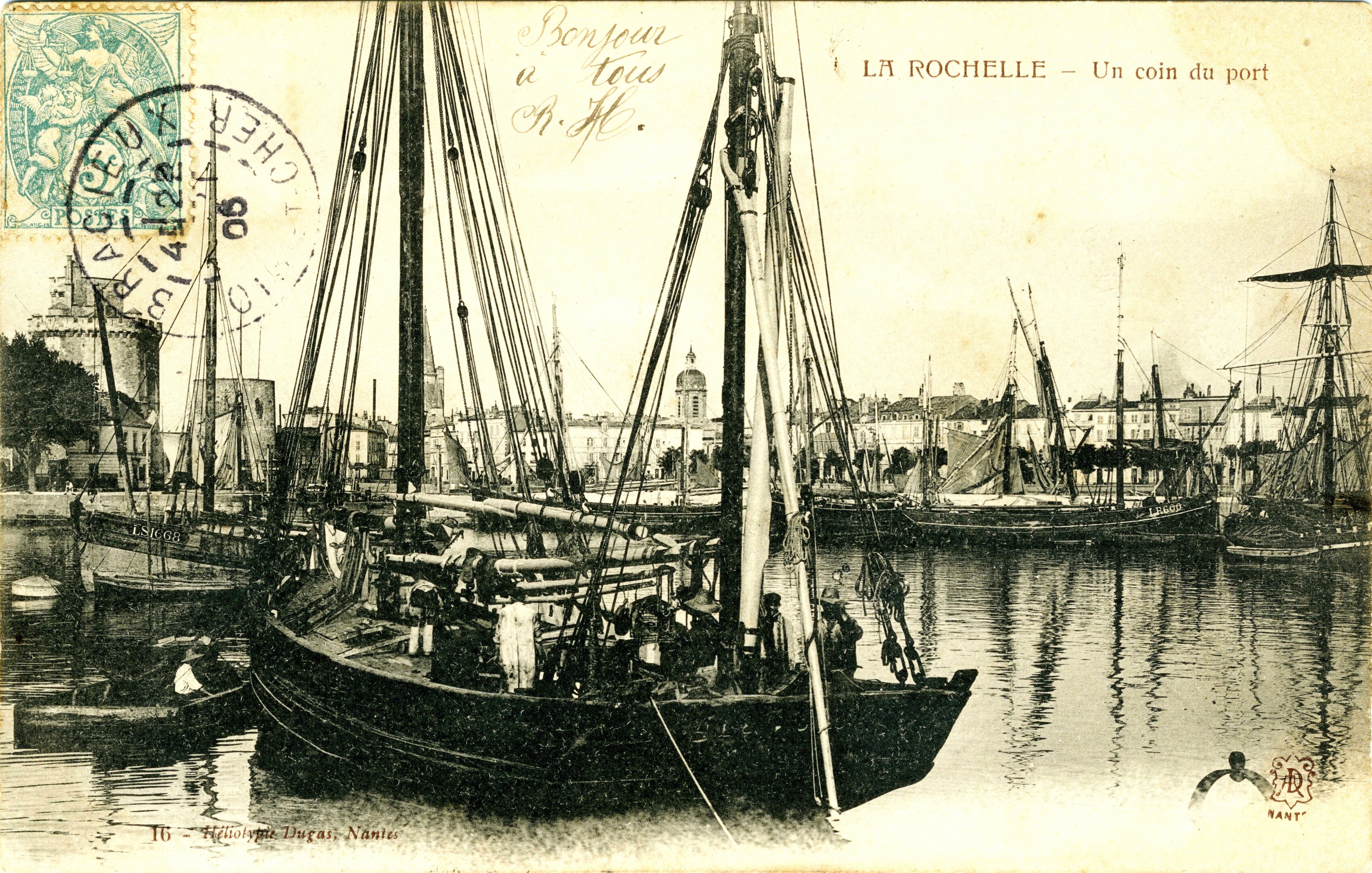 La Rochelle - Une partie du port- le bassin à flot