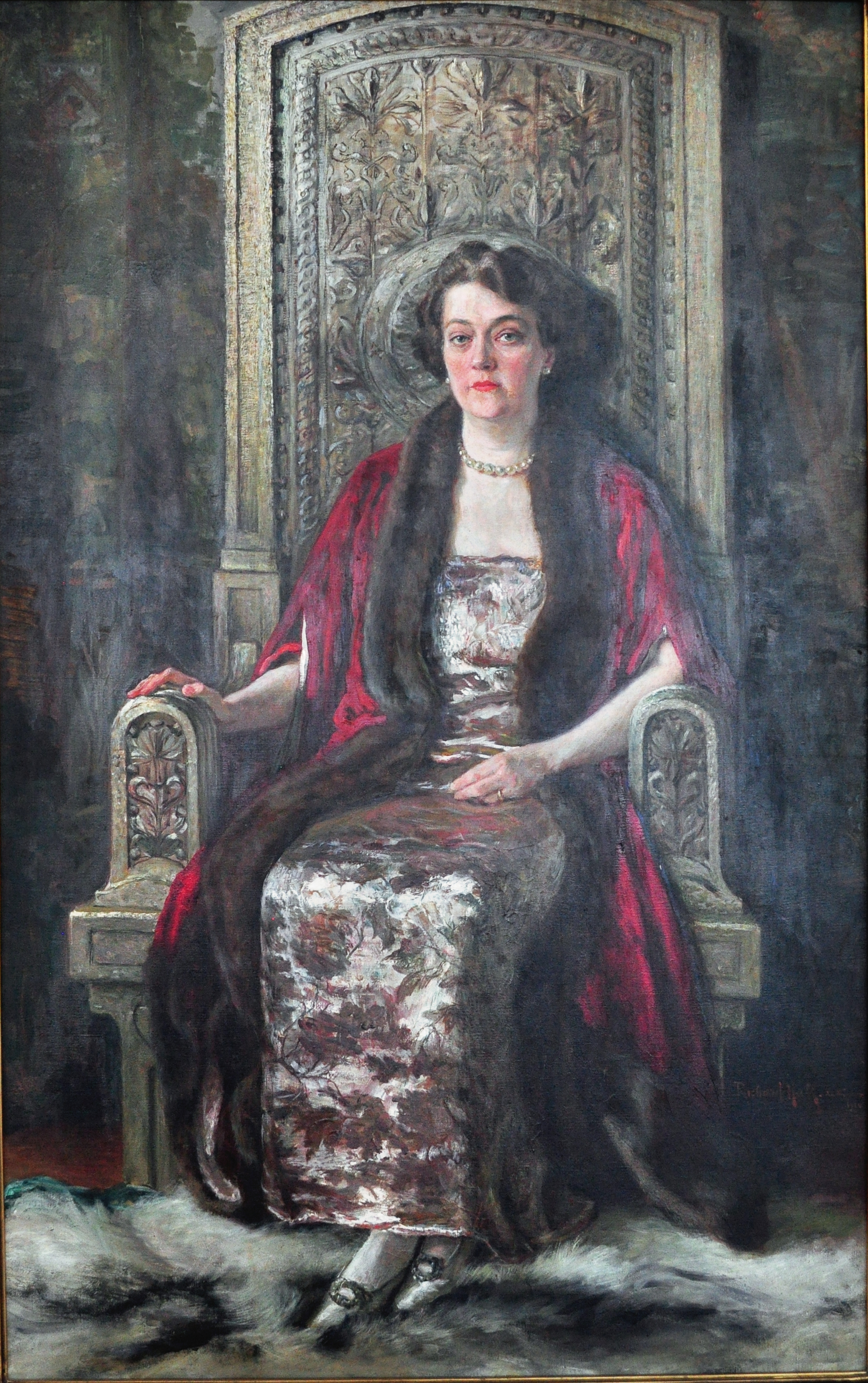 Maryhill Museum - Richard Hall - Alma de Bretteville Spreckels in Queen Marie of Roumania's audience chair (1924) 01