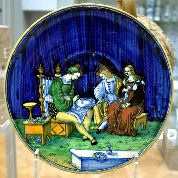 Caffagiolo Dish with maiolica painter VA 1717-1855