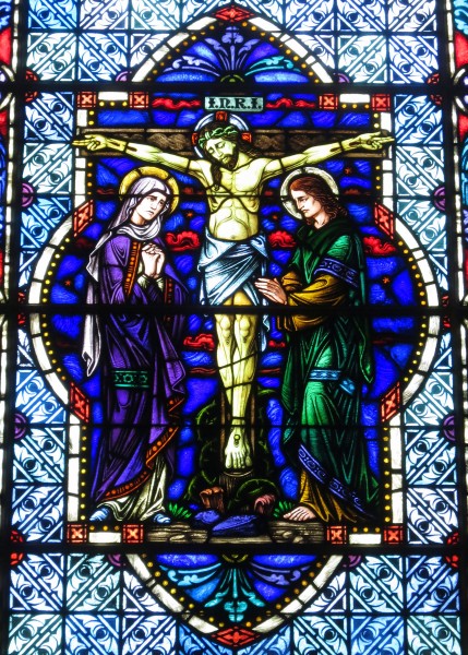 Cathedral Church of Saint Patrick (Charlotte, North Carolina) - stained glass, Crucifixion of Christ