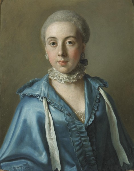Jean-Étienne Liotard (attrib.) - Un portrait d'une dame avec une robe bleue et col de dentelle
