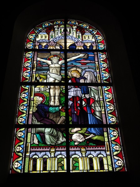 Jeumont (Nord, Fr) Église St.Martin, vitrail 06 La crucifixion
