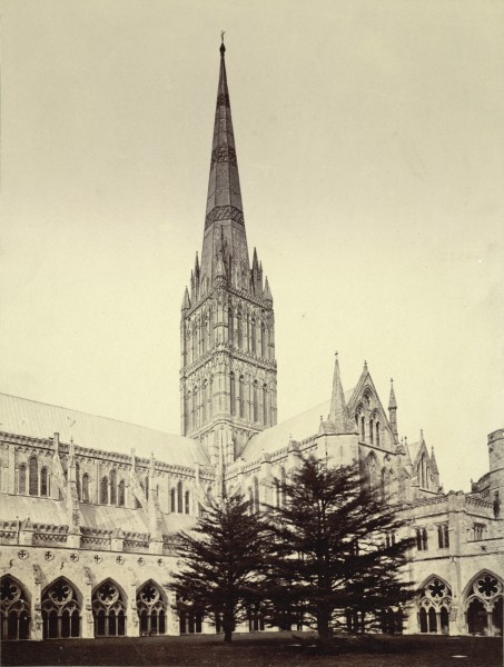 Salisbury Cathedral and Cloisters (3611646930)