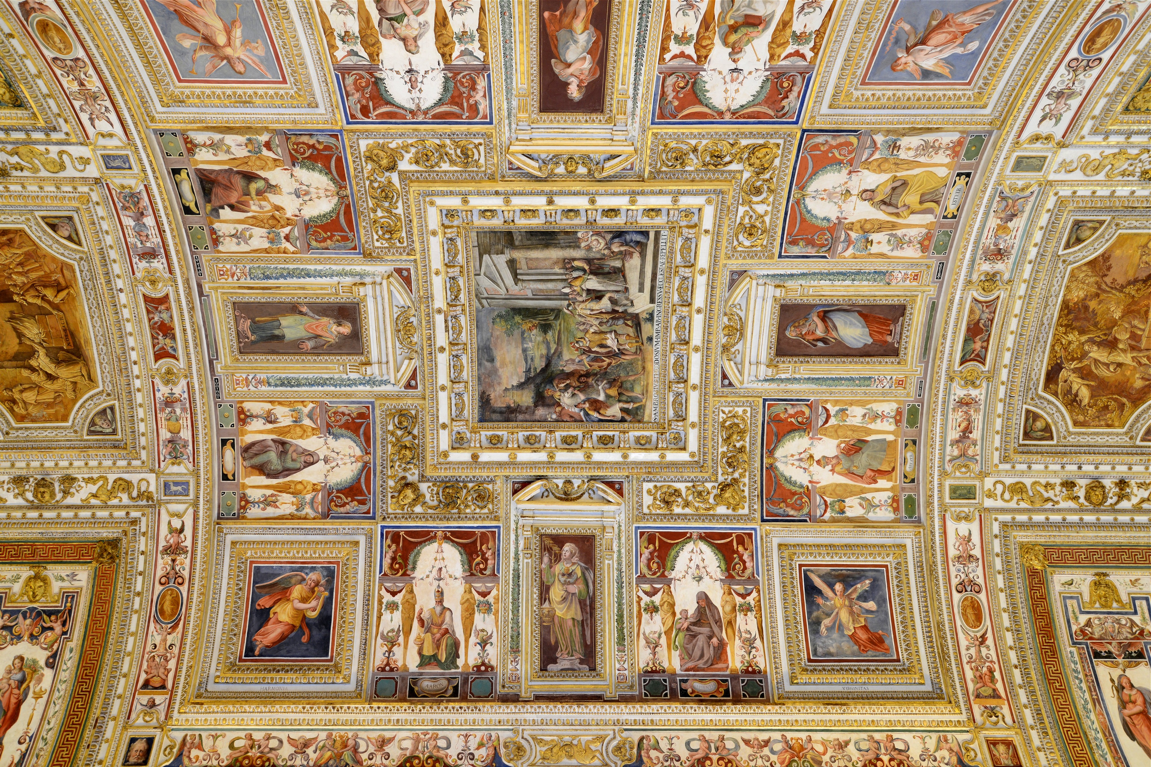 Galleria delle carte geografiche (Vatican Museums) September 2015-5