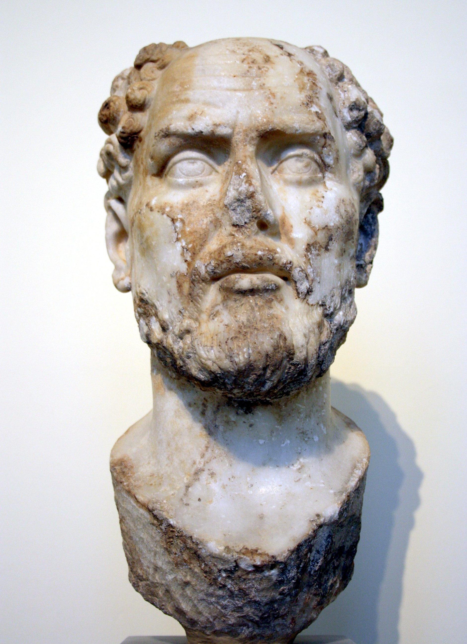 1562 - Archaeological Museum, Athens - Head of a 2nd century kosmetes - Photo by Giovanni Dall'Orto, 2009