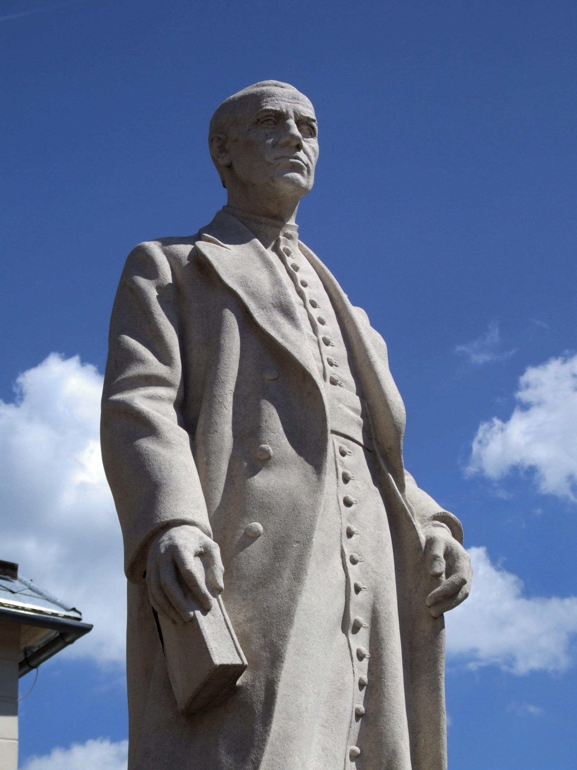 Andrej Kmeť statue