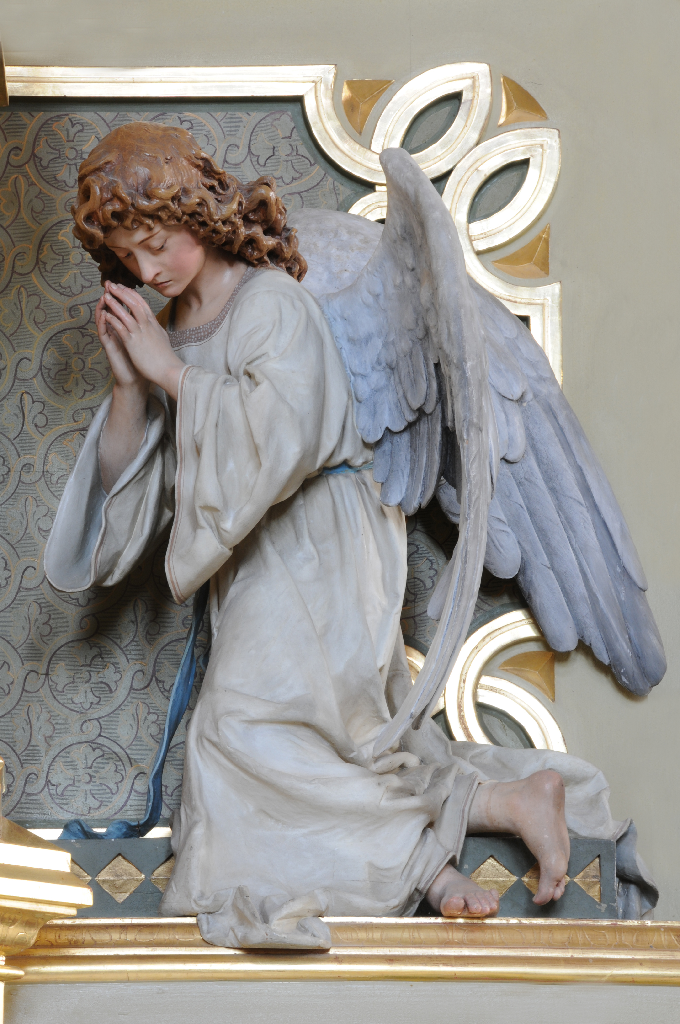 Angel-right-Crepaz