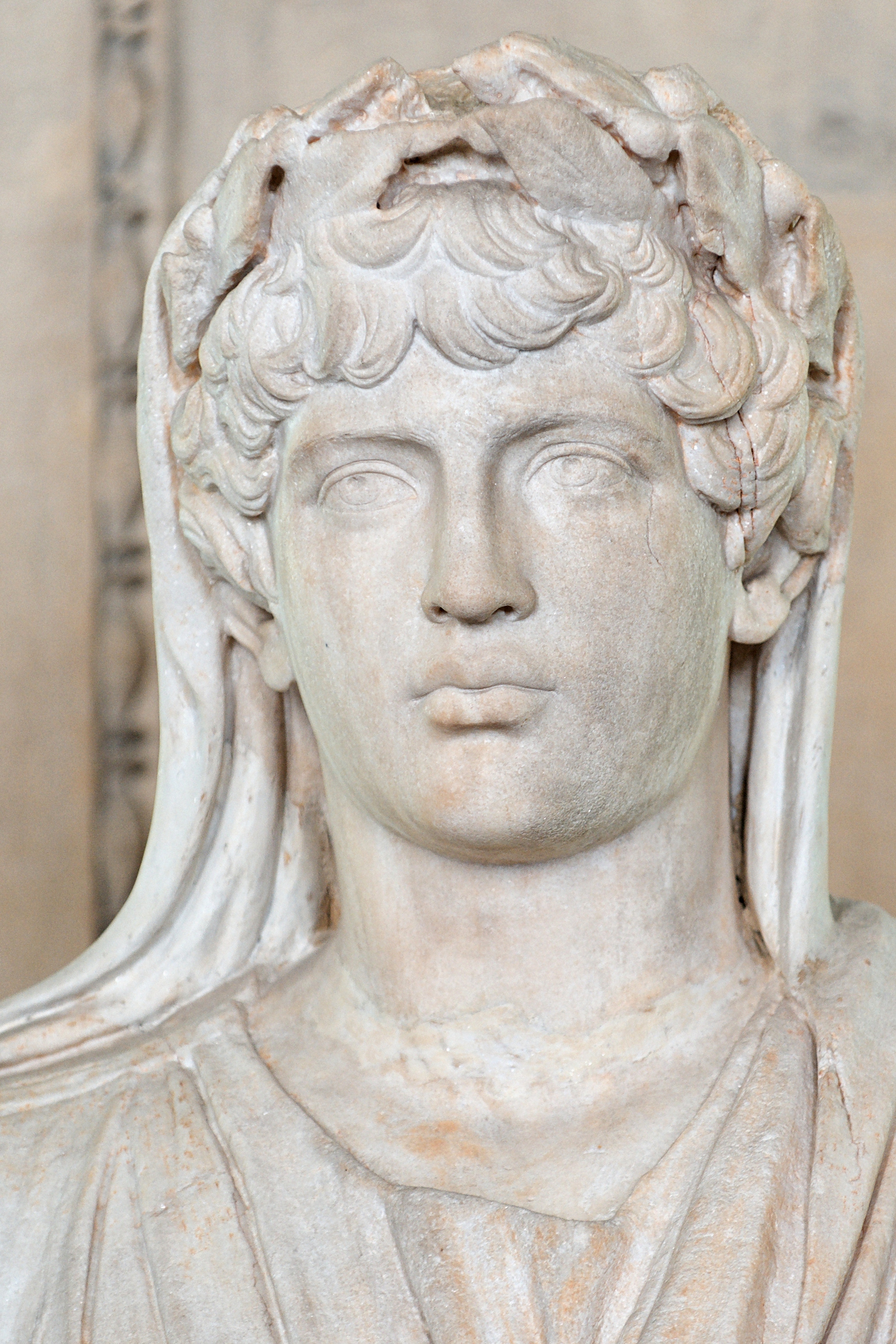 Antinous imperial cult Louvre Ma1781 closeup