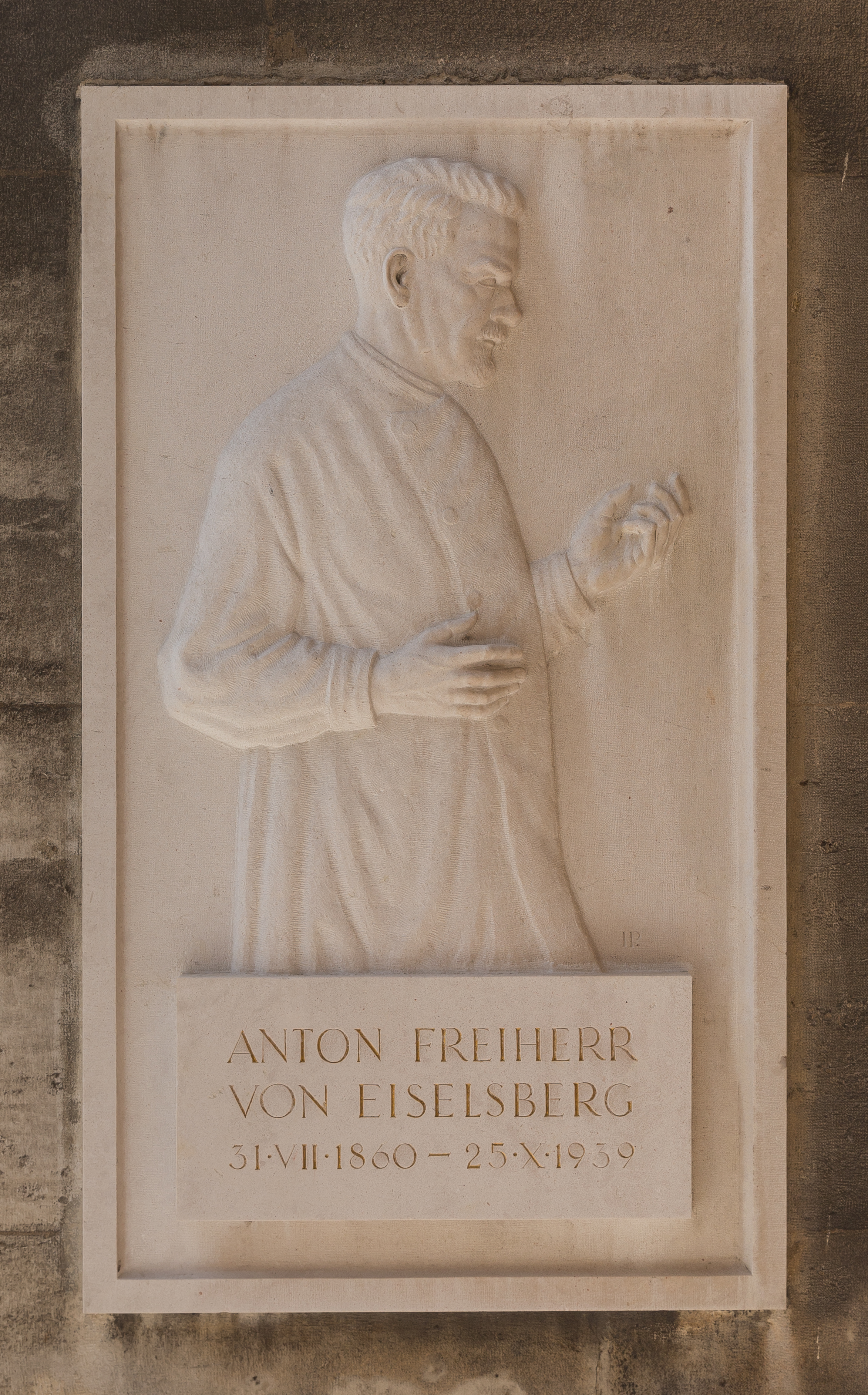 Anton von Eiselsberg (1860-1939), physician, Nr. 132, basrelief (marble) in the Arkadenhof of the University of Vienn-3528