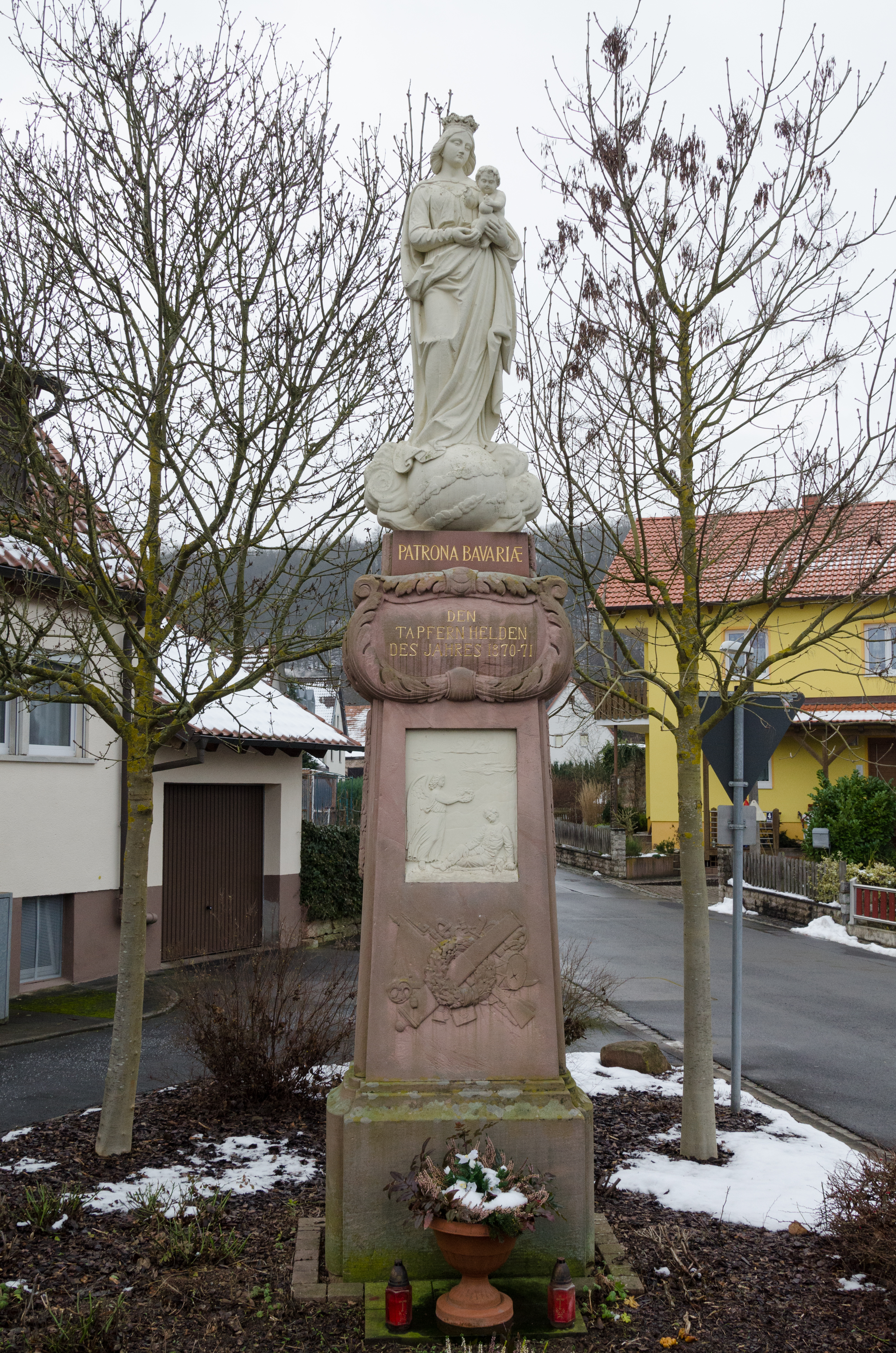 Bad Kissingen, Hausen, Klosterweg, Gefallenendenkmal-001