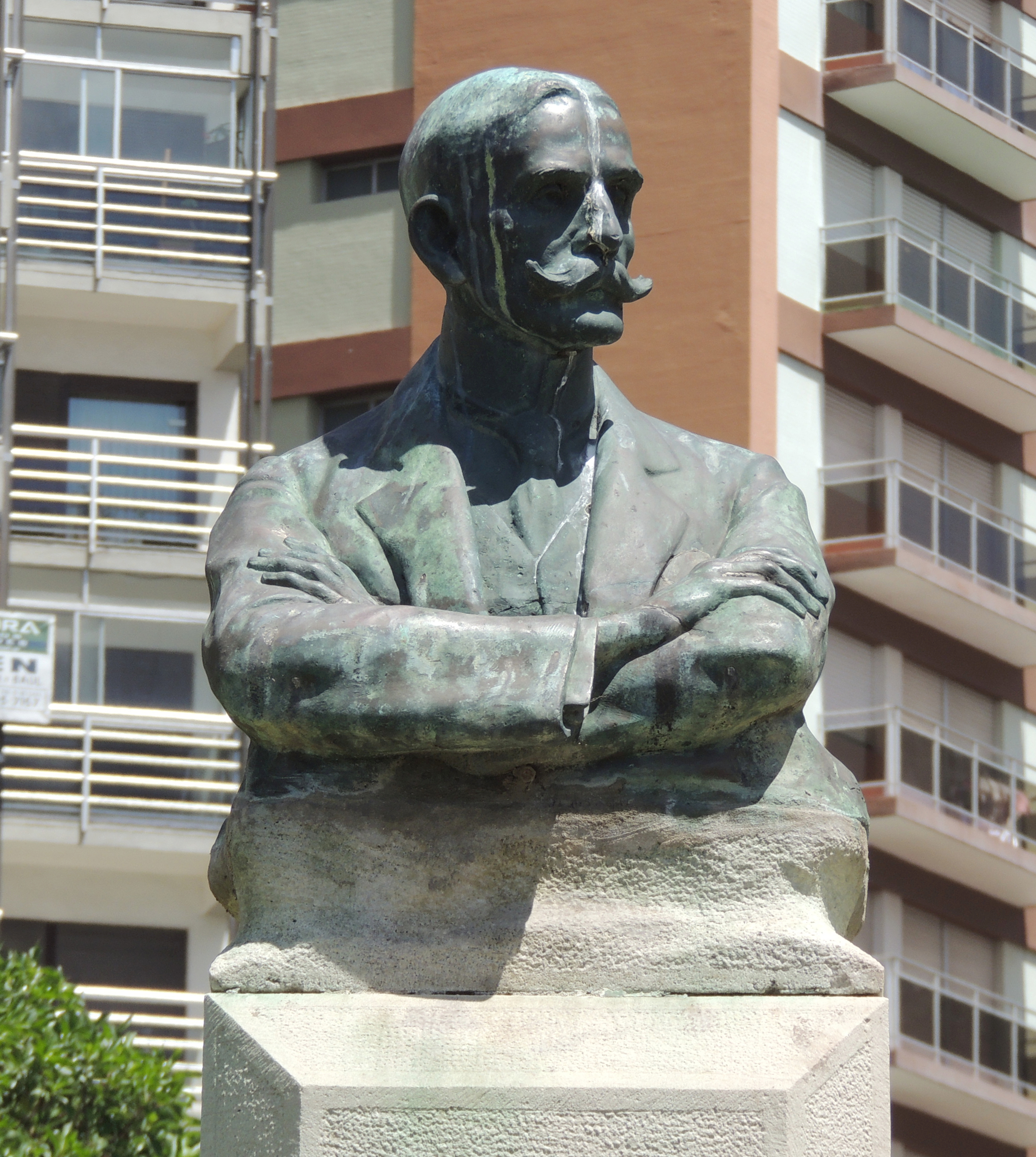 BustoEmilioMitre-MDP-ene2015