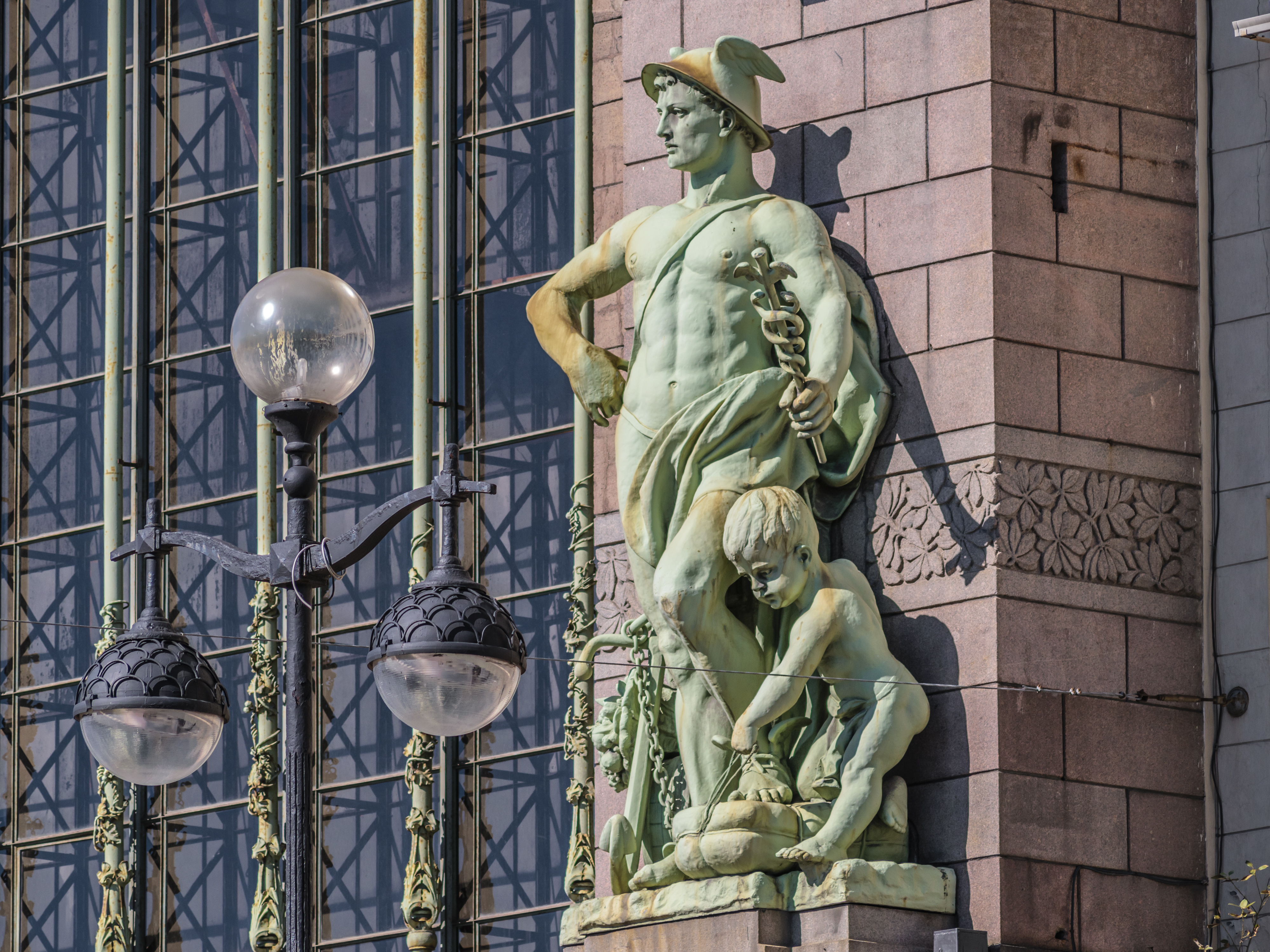 Commerce Sculpture on Eliseev House