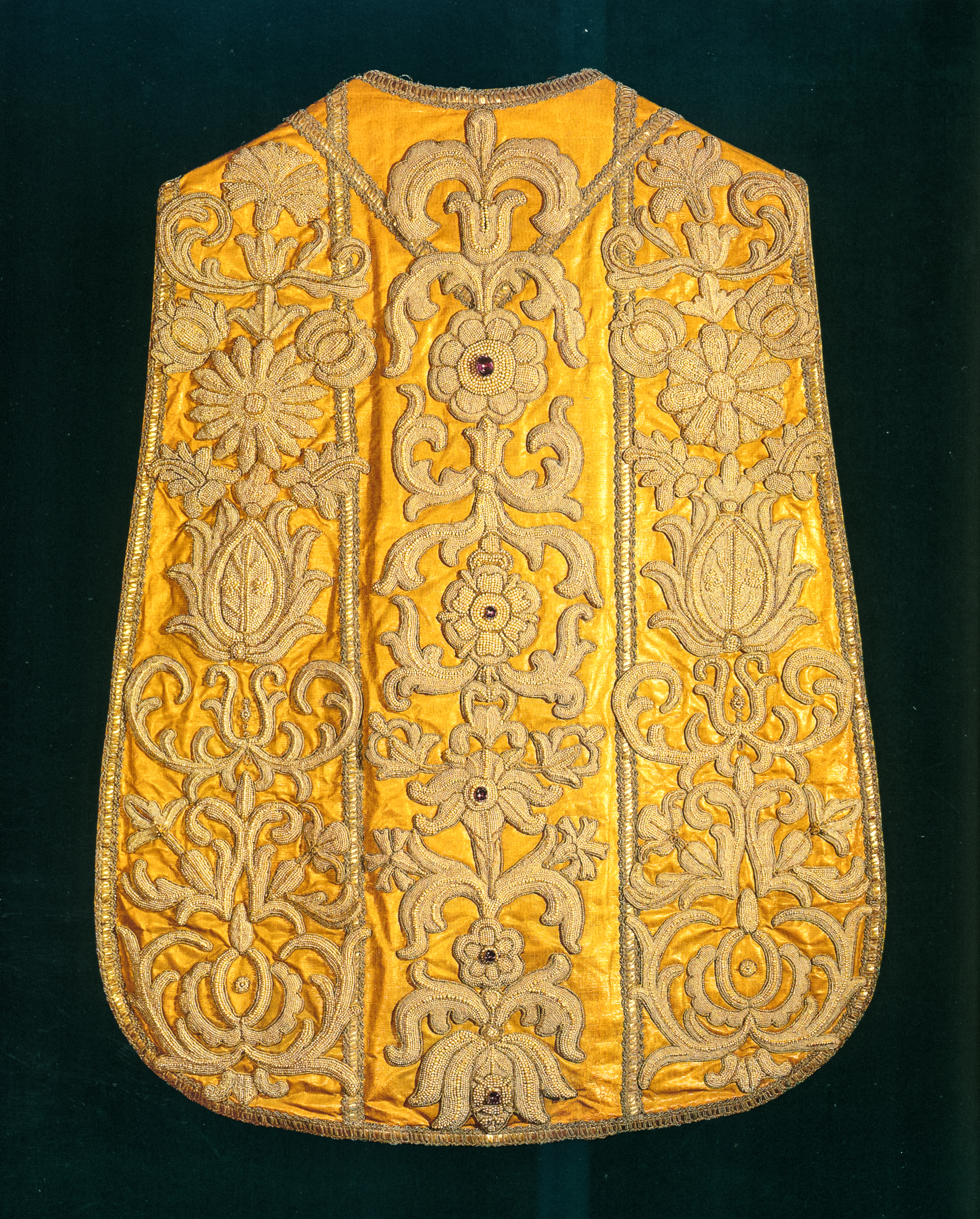 Coronation chasuble, Hungarian embroidery from the second half of the 17th century