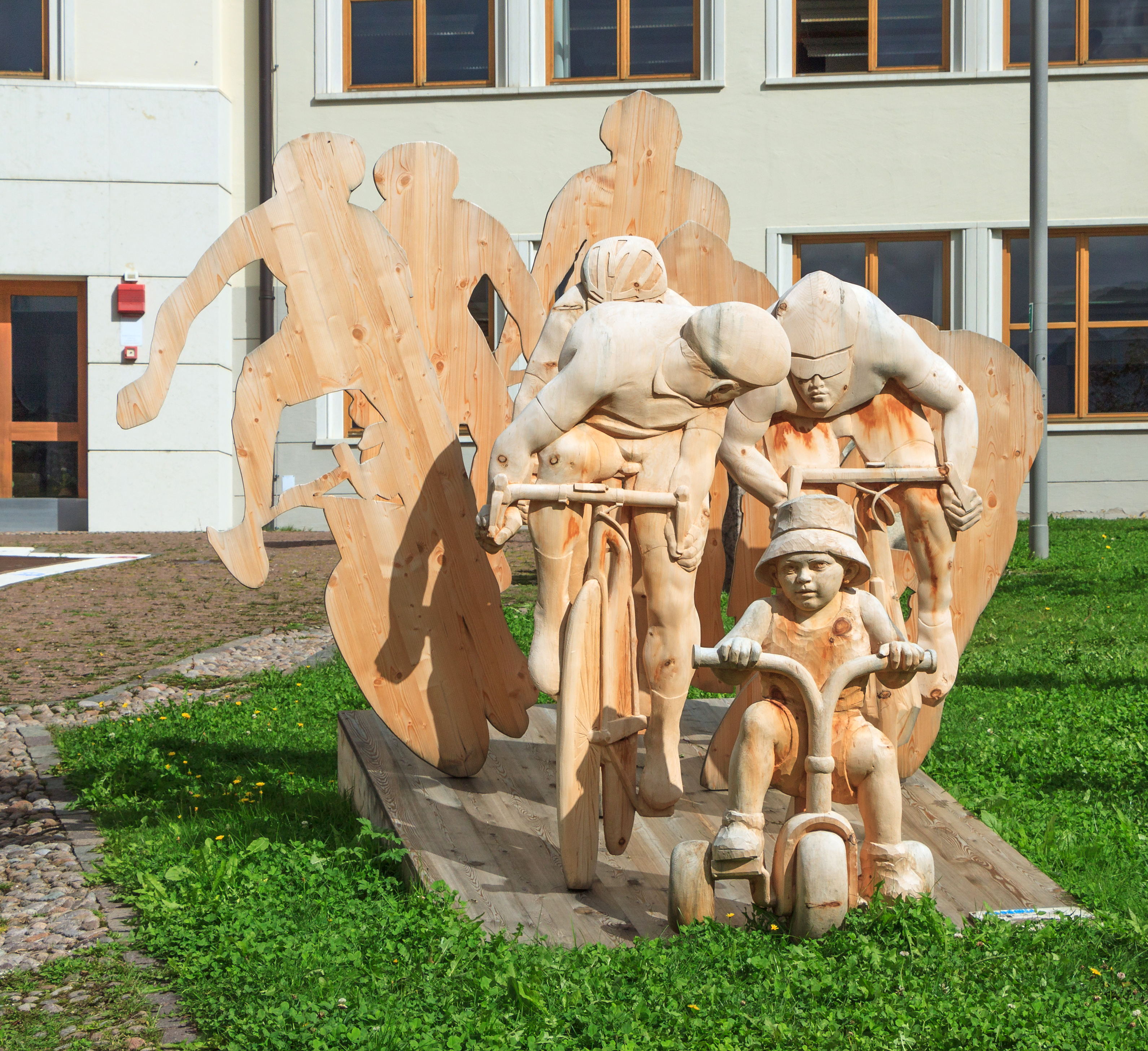 Cyclists - Urtijëi