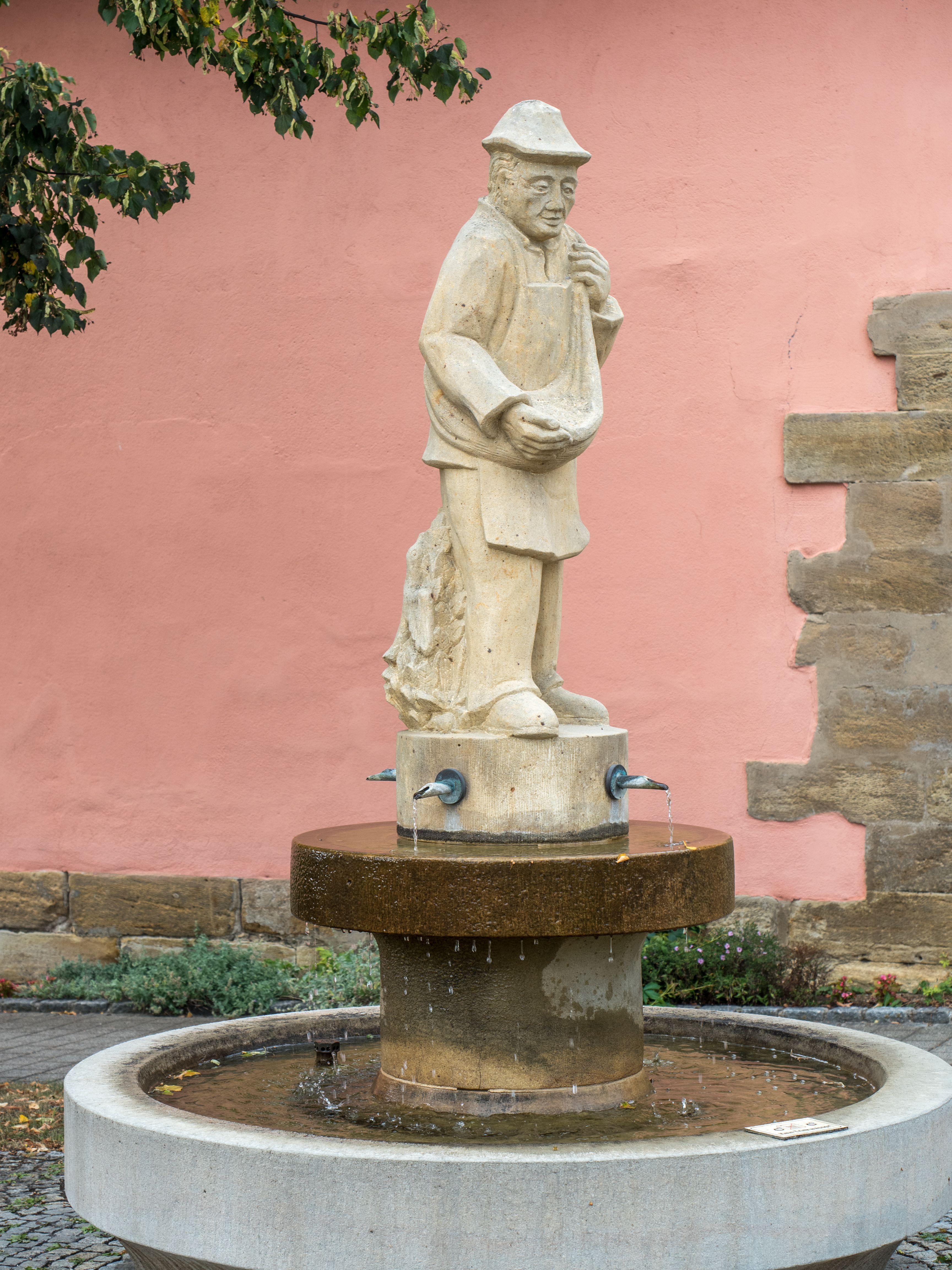 Ebensfeld Brunnen P8297671