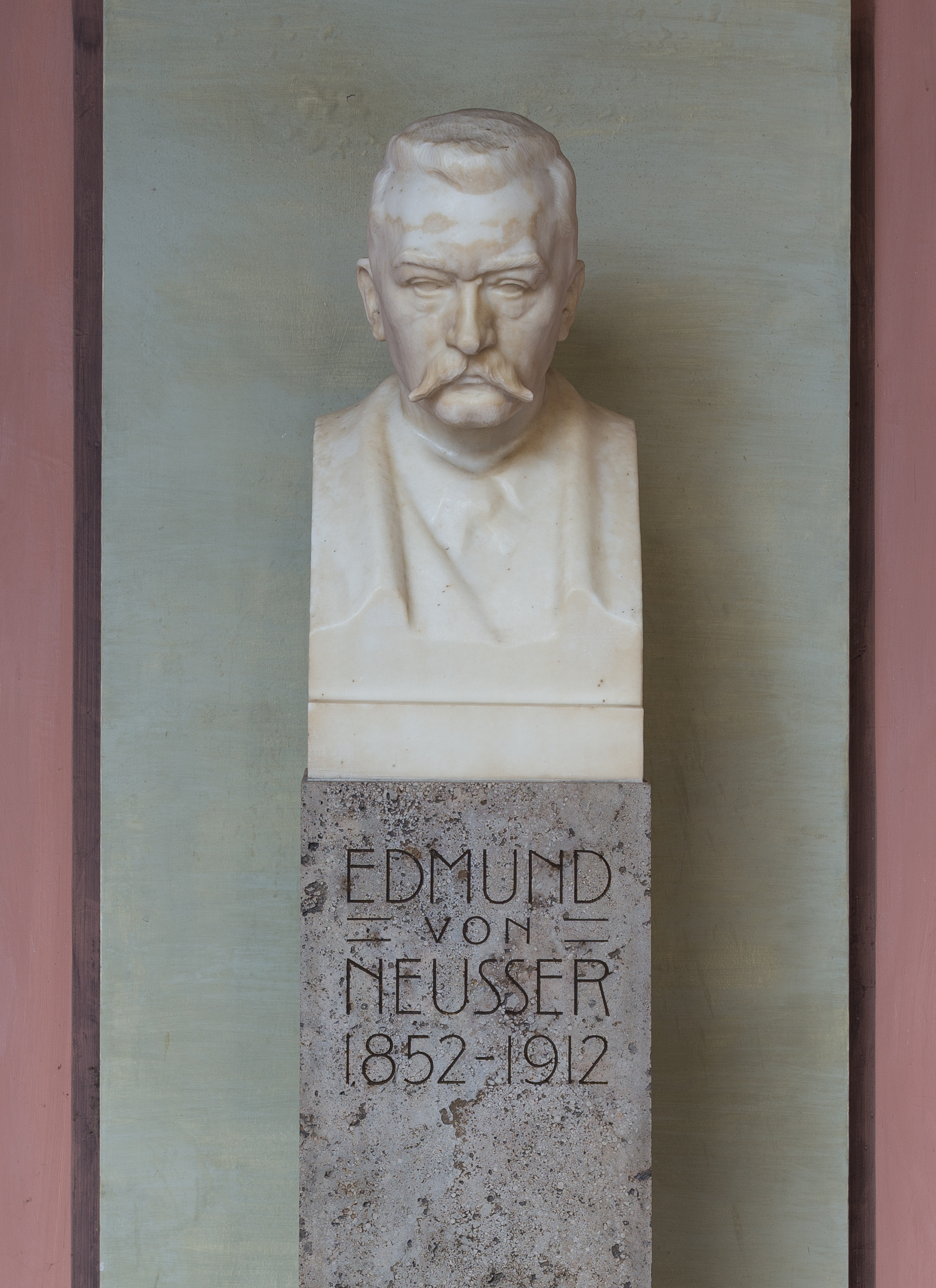 Edmund von Neusser (1852-1912), Nr. 74, bust (marble) in the Arkadenhof of the University of Vienna-1333