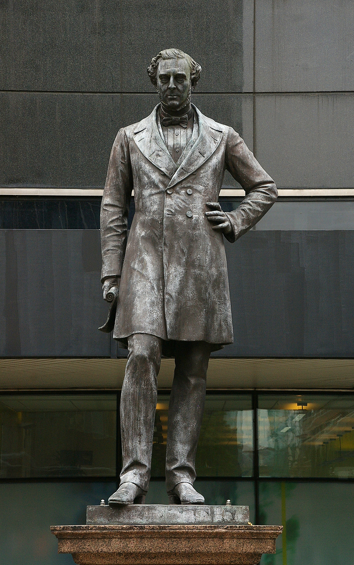 Euston station MMB 01