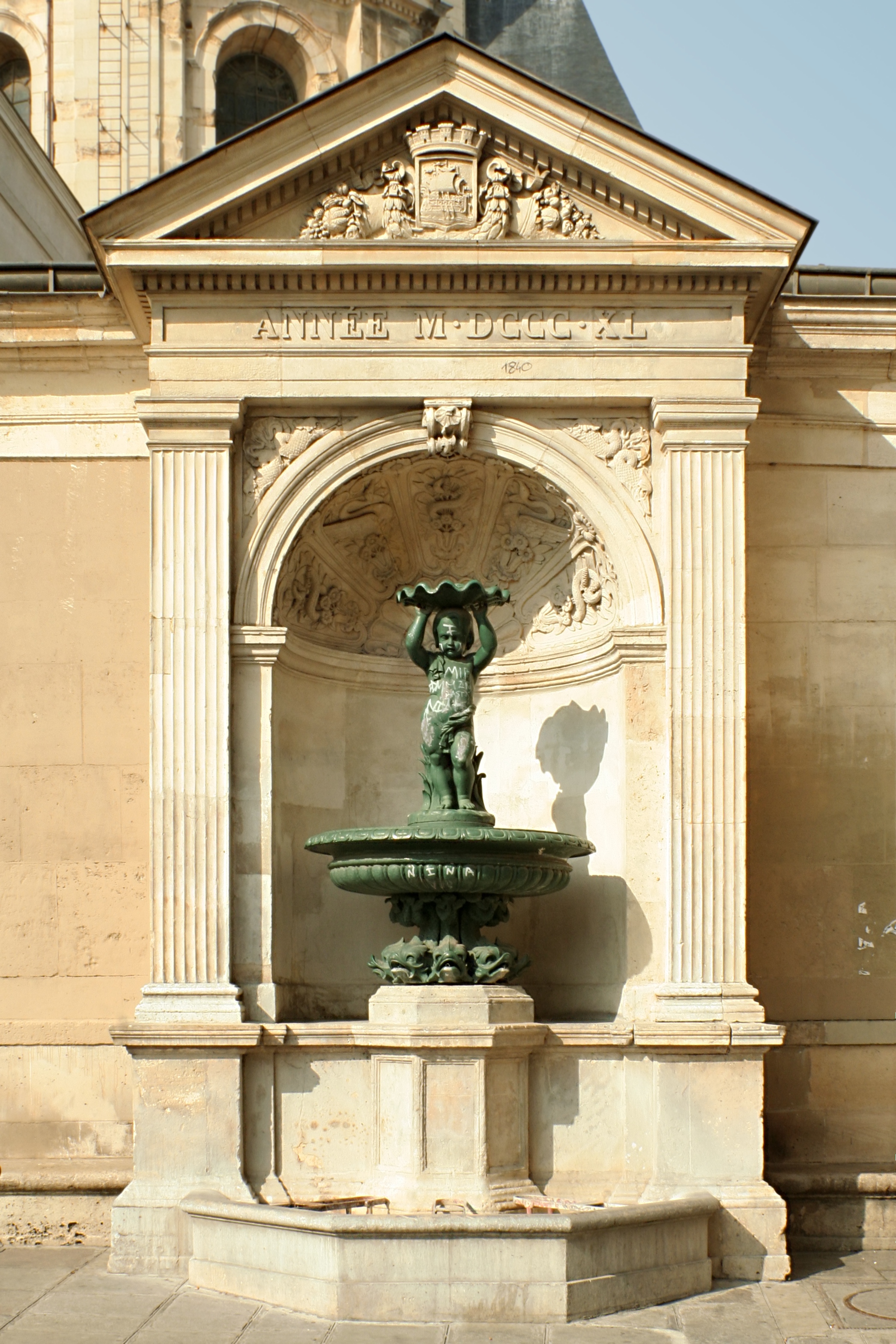 Fontaine rue Charlemagne