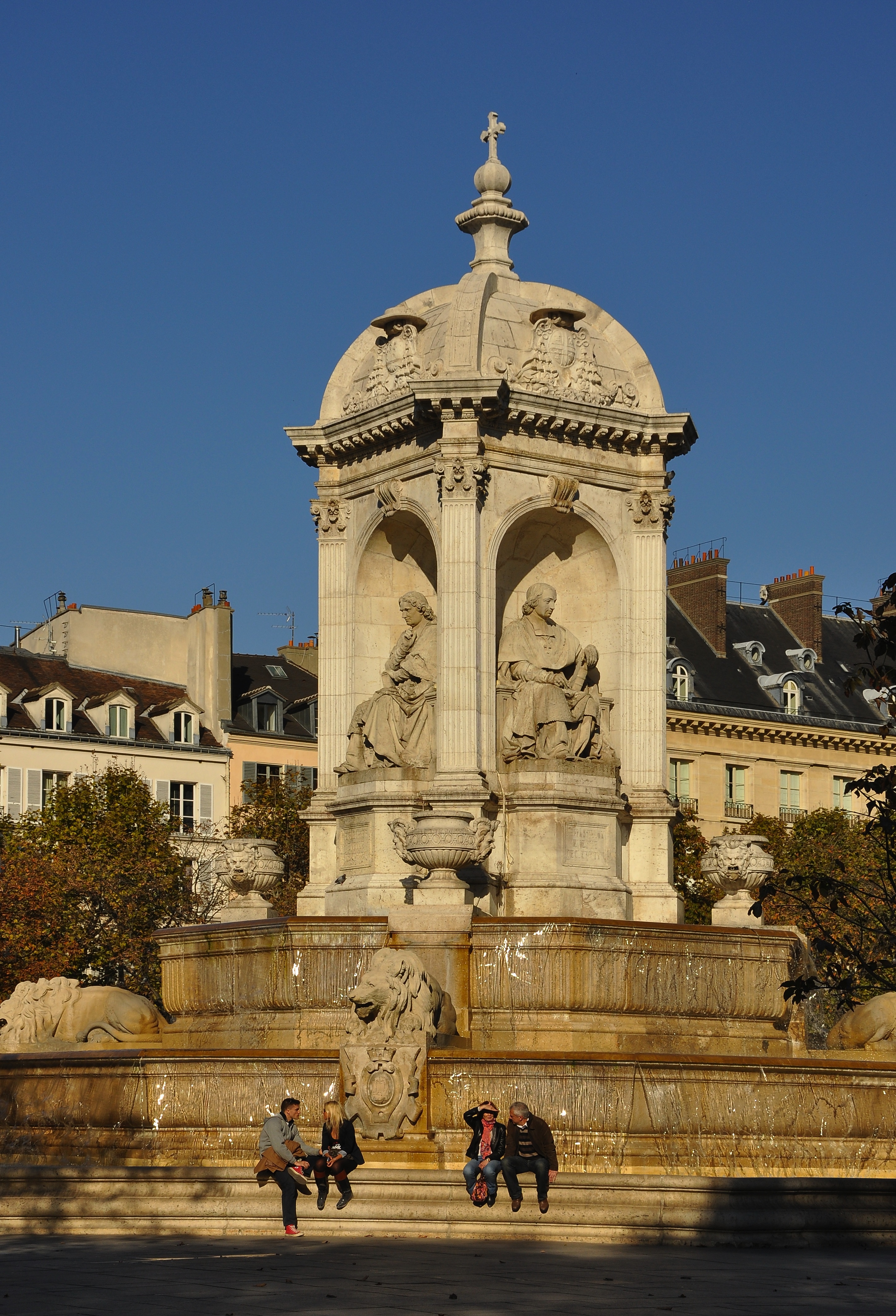 Fontaine Saint-Sulpice Paris 6