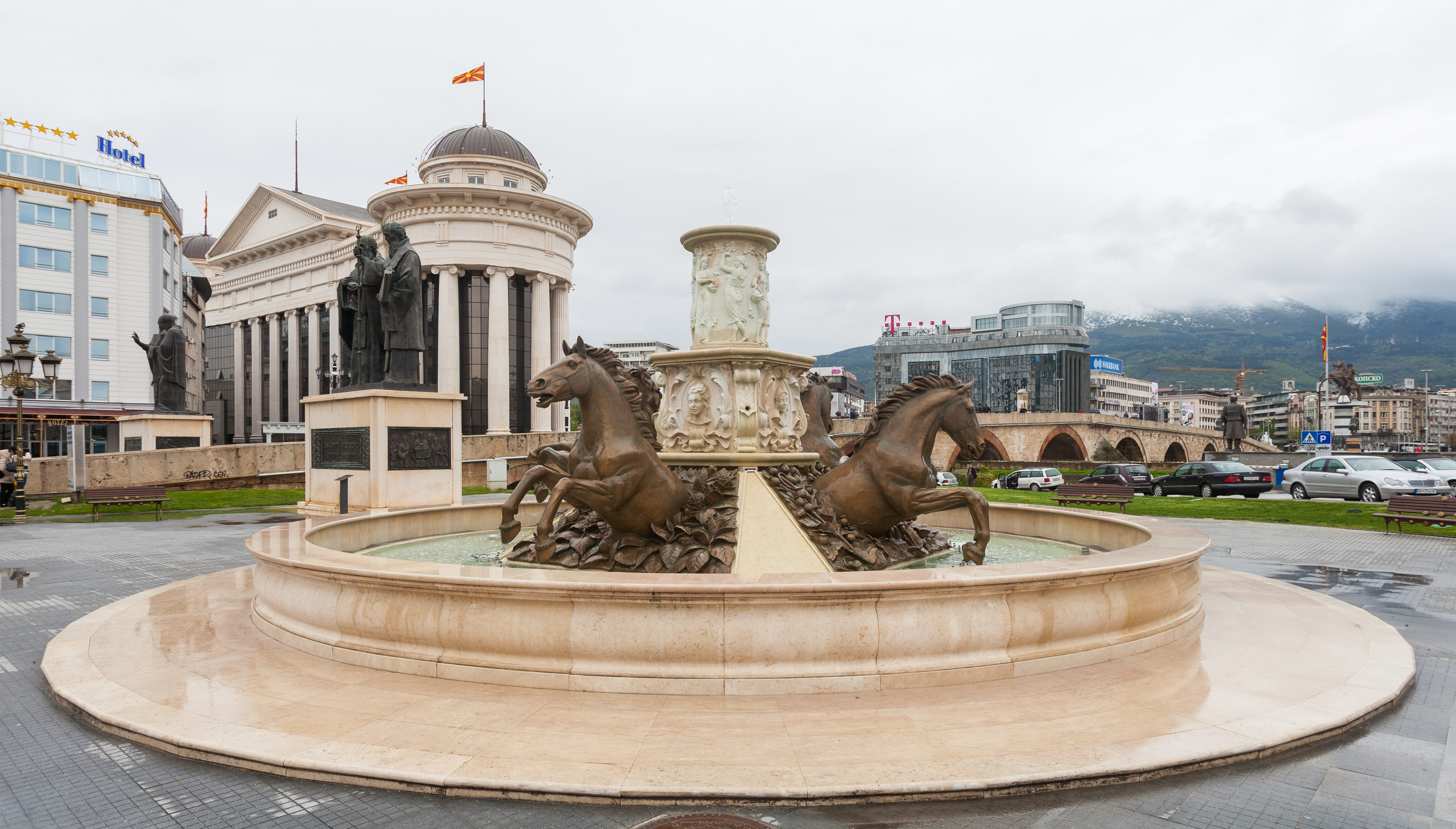 Fuente de los Caballos, Skopie, Macedonia, 2014-04-17, DD 35