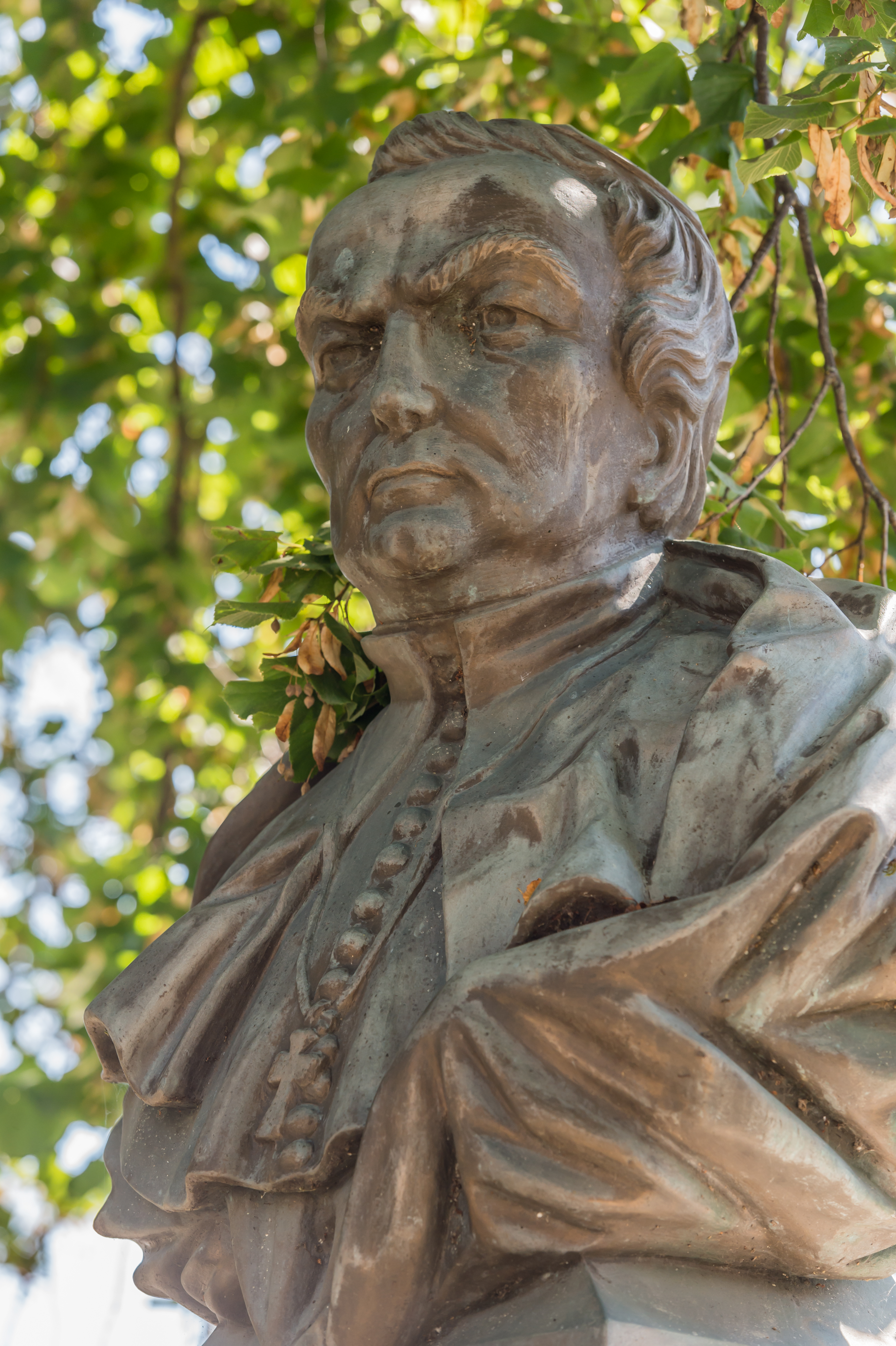 Greifenburg Weissensee Strasse Peter Funder-Denkmal 01092016 4197