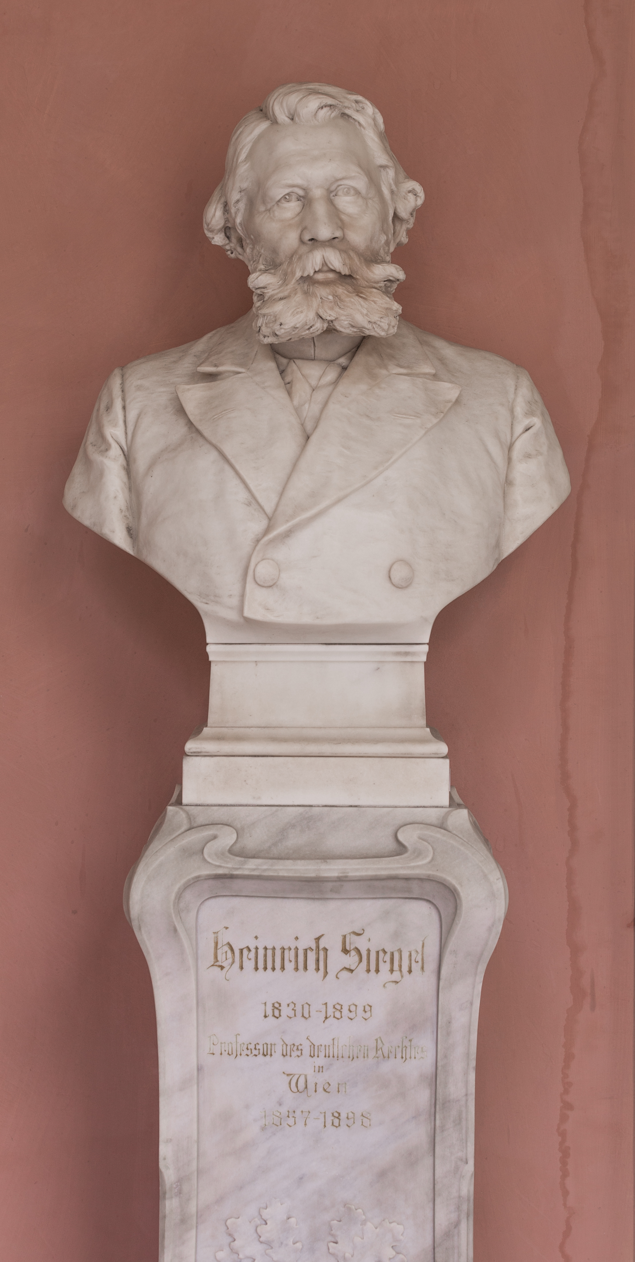 Heinrich Siegel (Nr. 16) - Bust in the Arkadenhof, University of Vienna - 0282