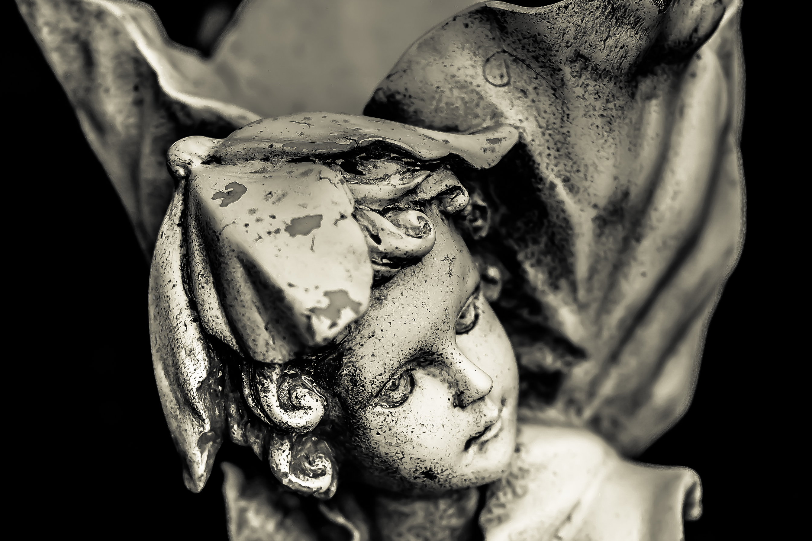 Little Guardian Angel Statue