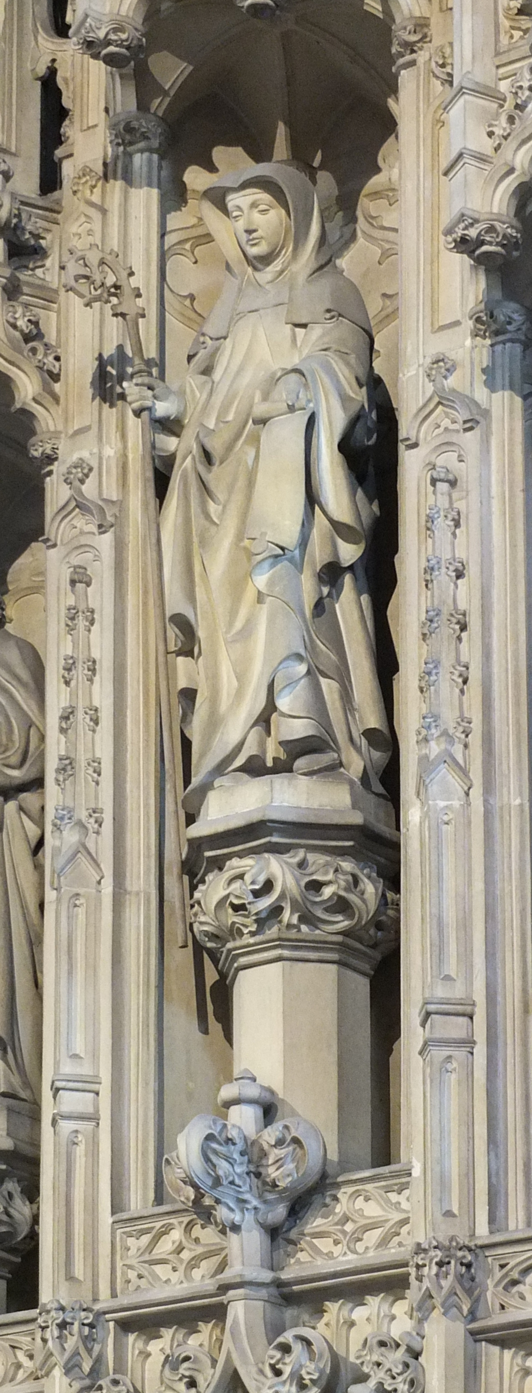 Mons St Waltrude Church reredos 05