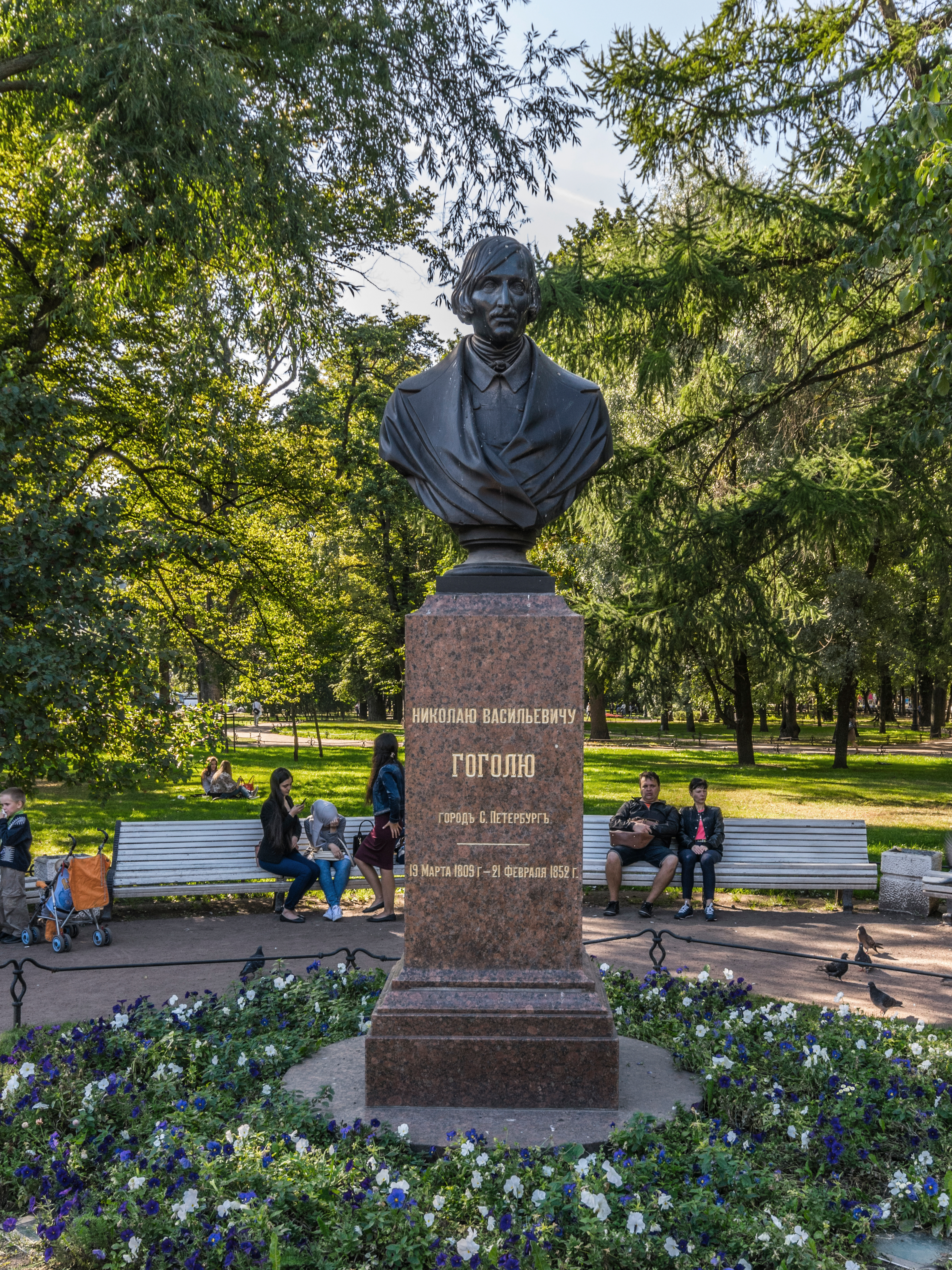 Monument to Gogol in Alexander Garden