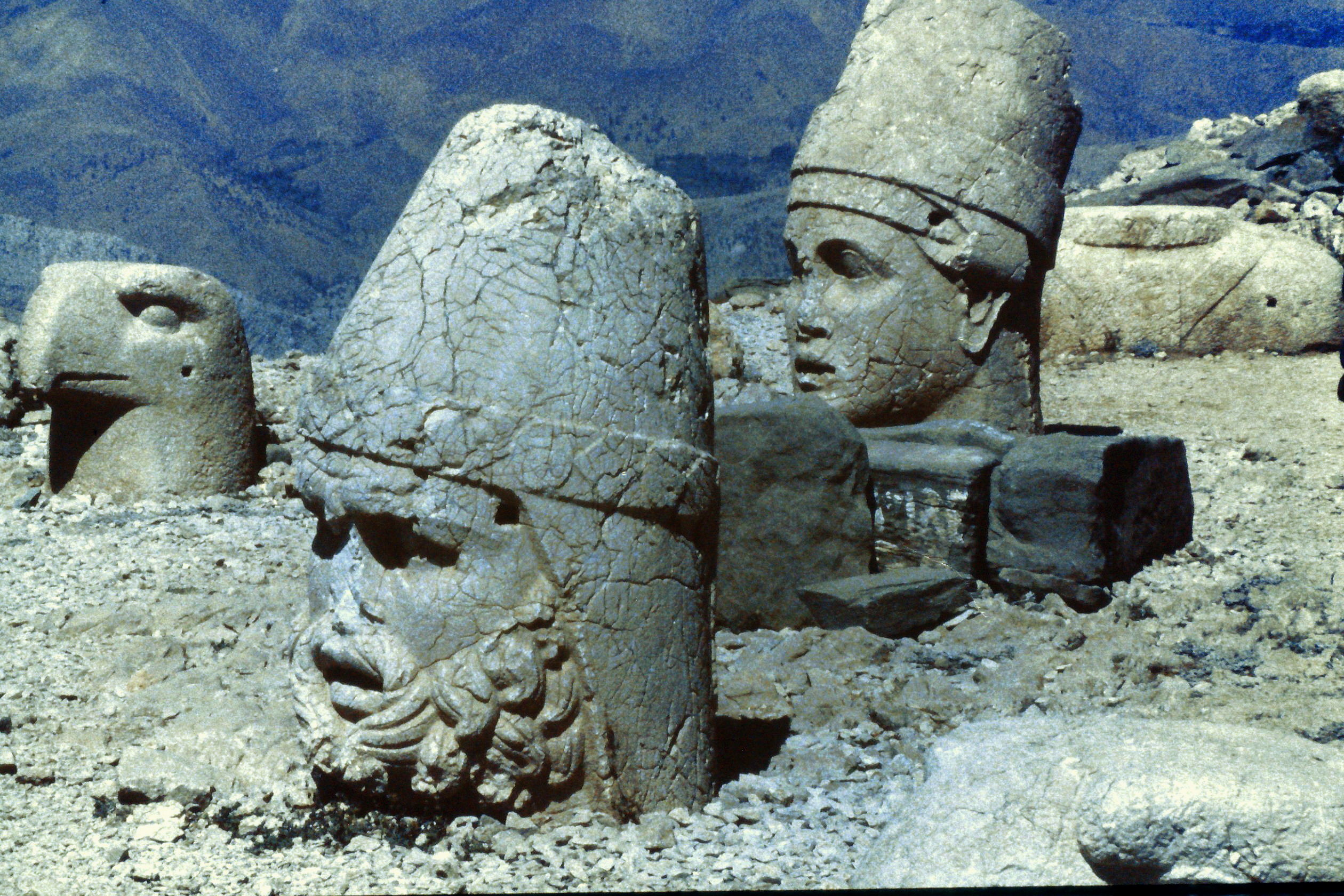 Nemrud heads 1