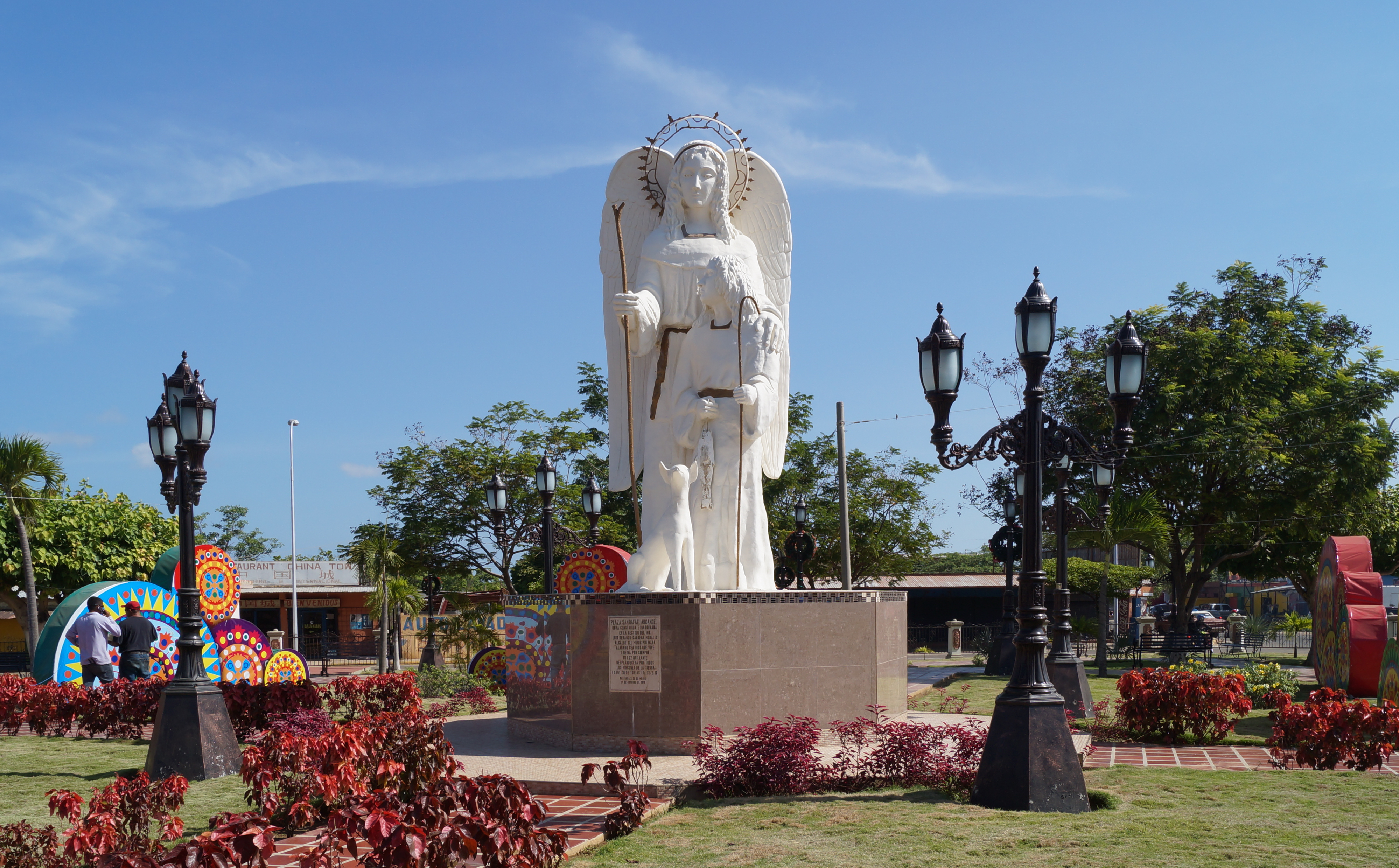 Plaza San Rafael Arcangel II