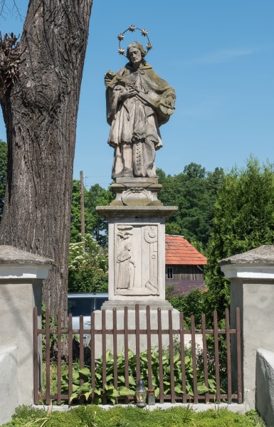 2017 Figura św. Jana Nepomucena w Żelaźnie 1