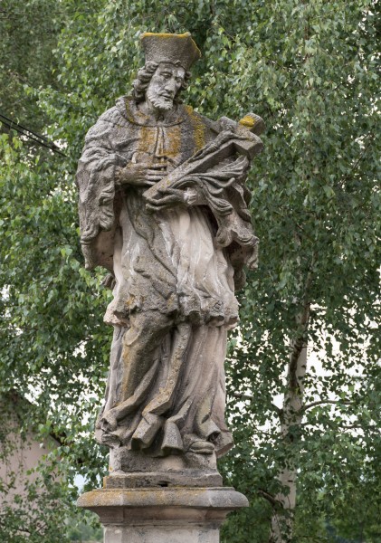 2017 Rzeźba św. Jana Nepomucena w Nowej Wsi 3