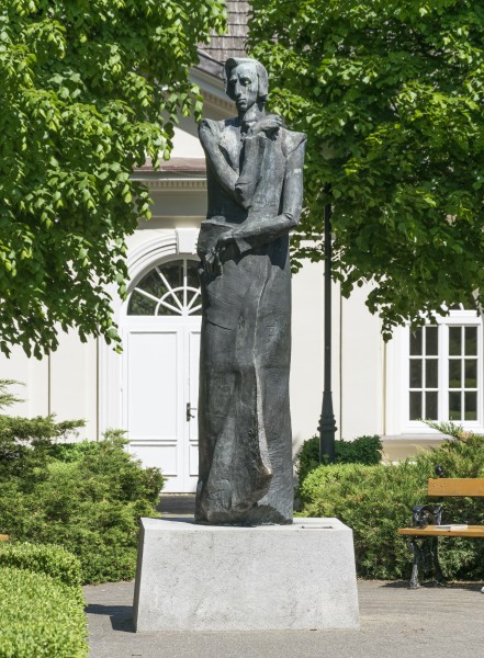 2018 Pomnik Fryderyka Chopina w Dusznikach-Zdroju 2