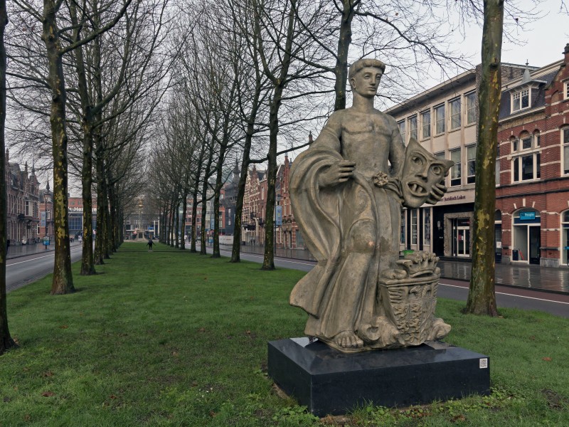 ´s-Hertogenbosch, beeld op de Stationsweg vlakbij de brug foto12 2016-01-23 10.12