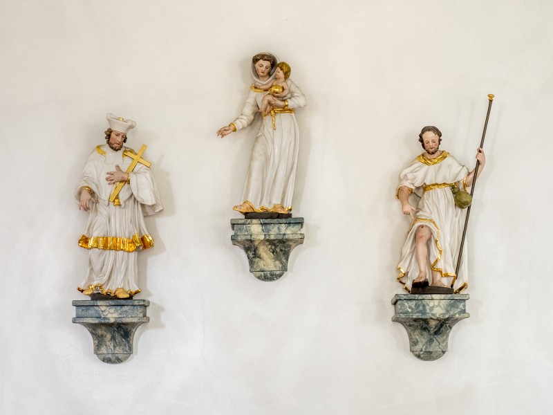 Aisch Heiligenfiguren in der Kirche 17RM1015