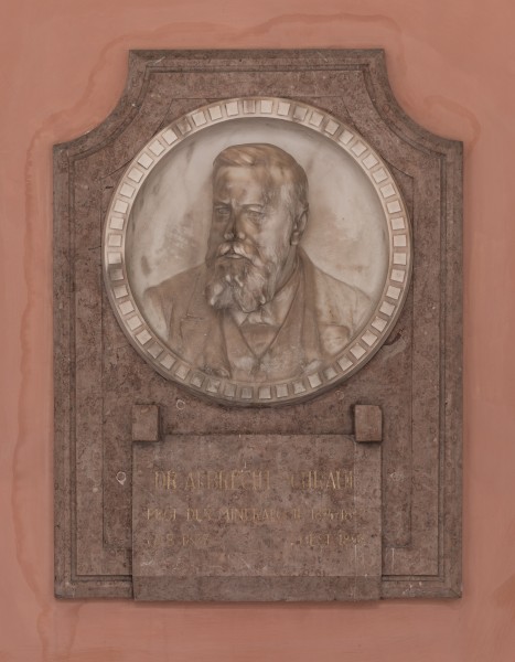 Albrecht Schrauf (Nr. 21) - Marble relief in the Arkadenhof, University of Vienna - 0318